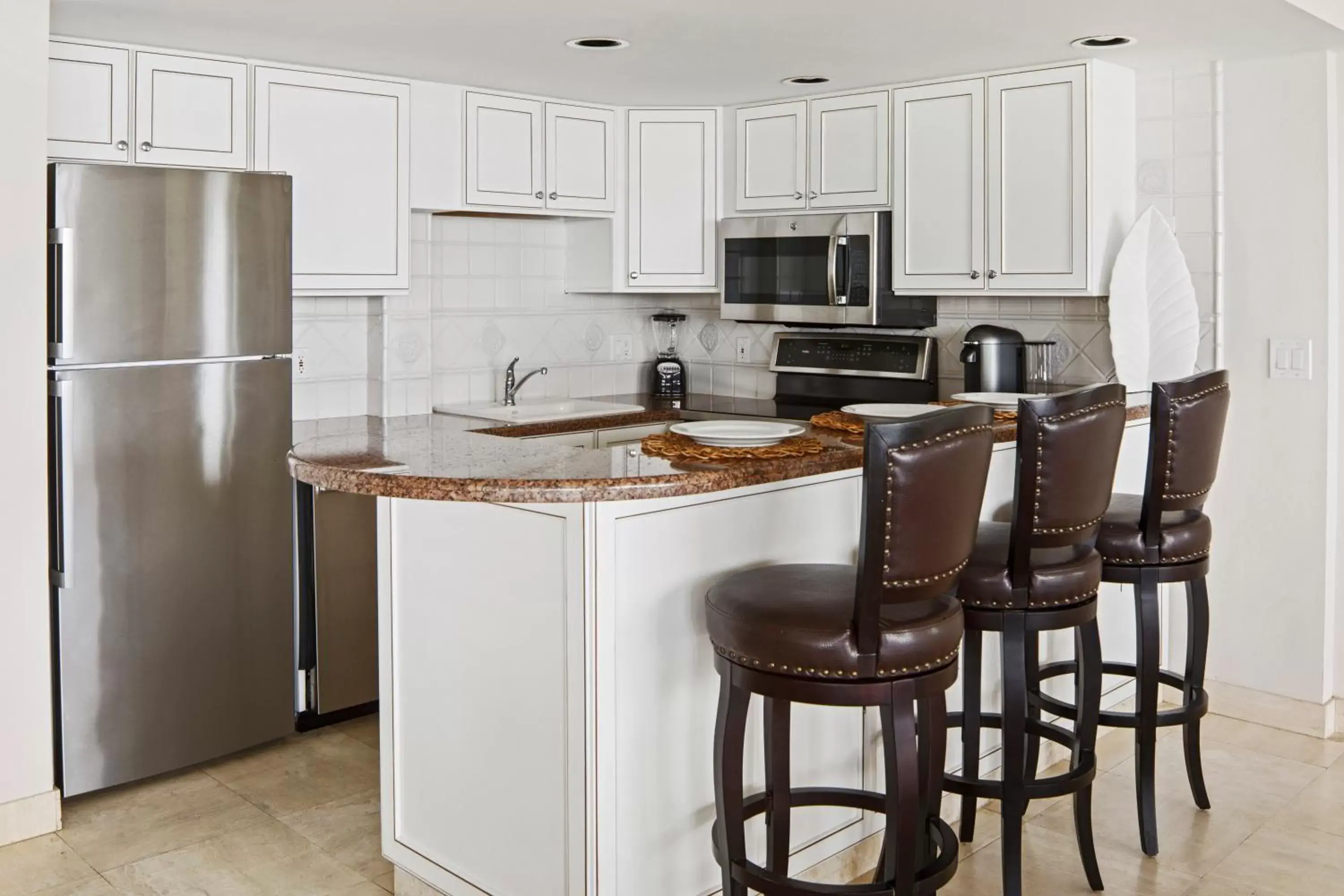 Kitchen or kitchenette, Kitchen/Kitchenette in Reefhouse Resort and Marina