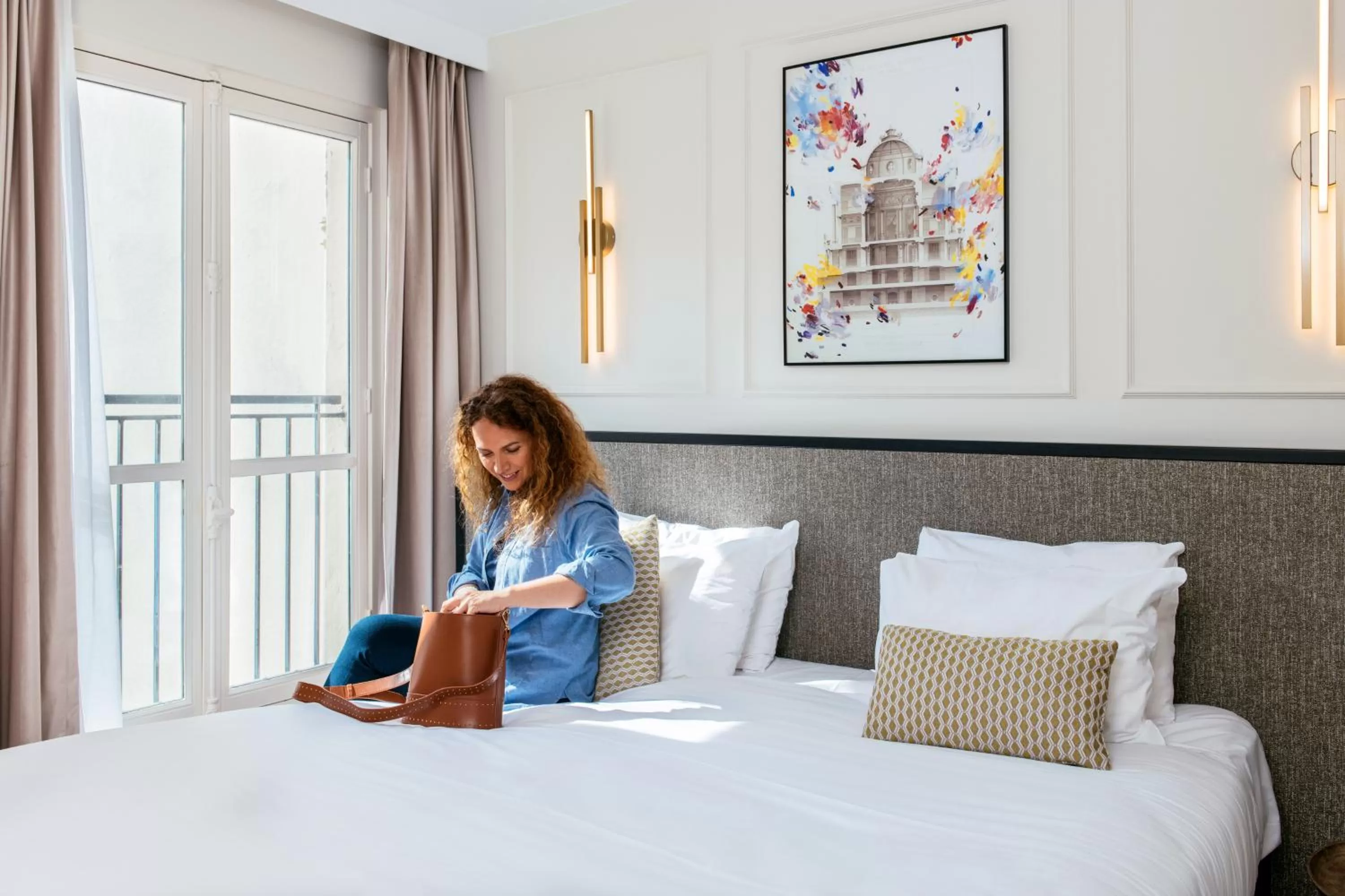 Bed in Aparthotel Adagio Paris Opéra