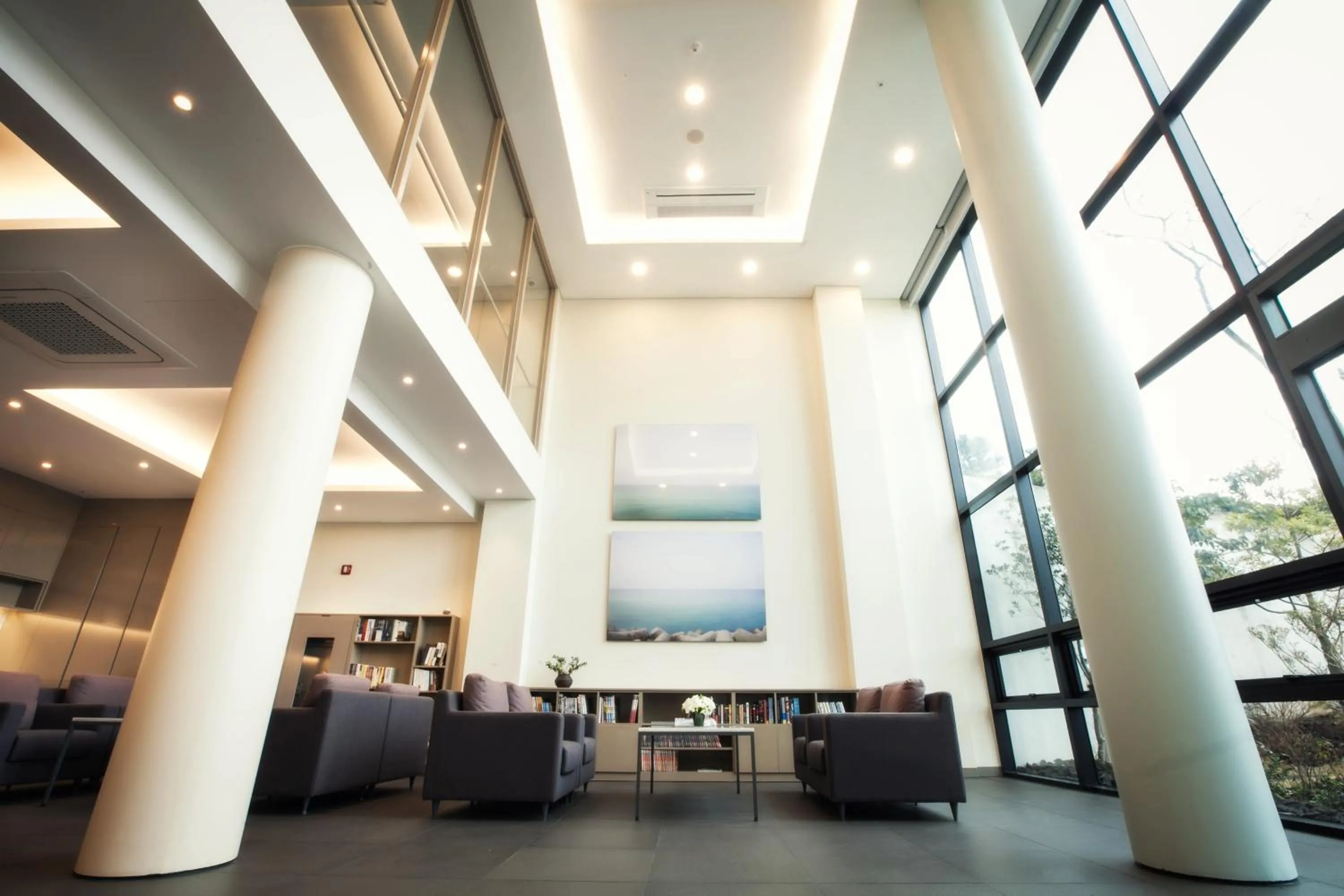 Library in The Grand Sumorum