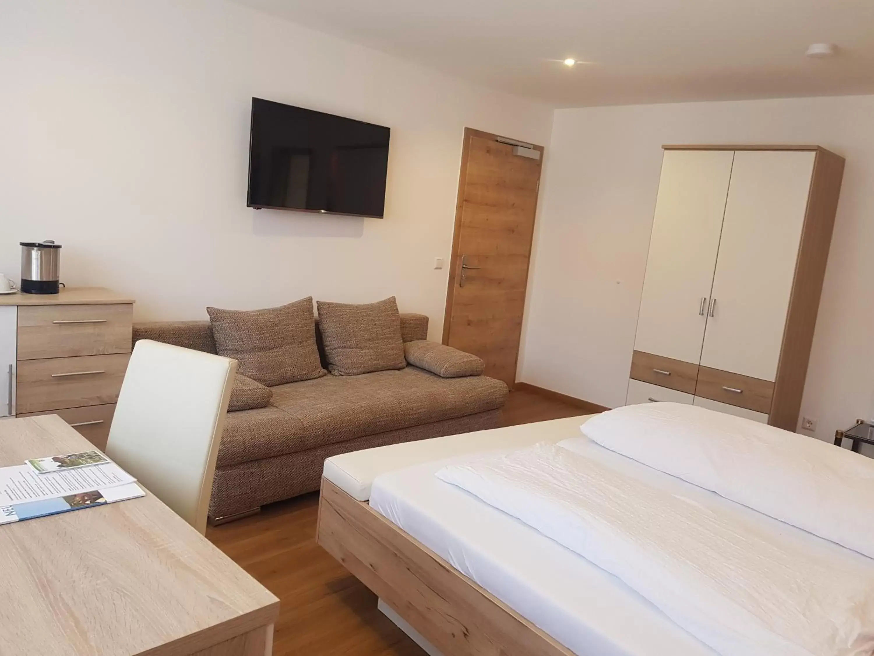 Deluxe Double Room in Gasthof Zur Seku Deluxe Double Room in Gasthof Zur Seku