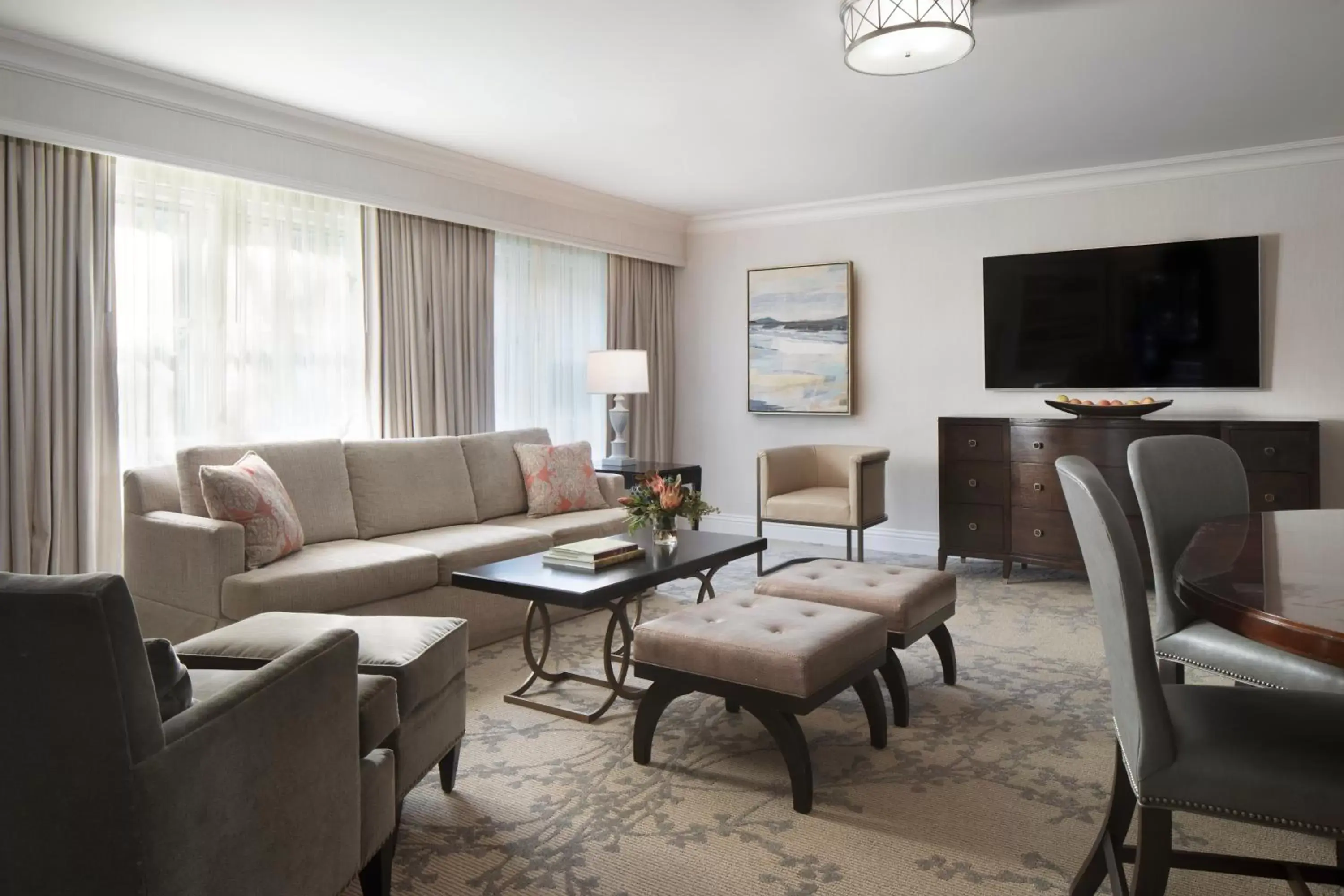 Photo of the whole room, Seating Area in Lafayette Park Hotel & Spa