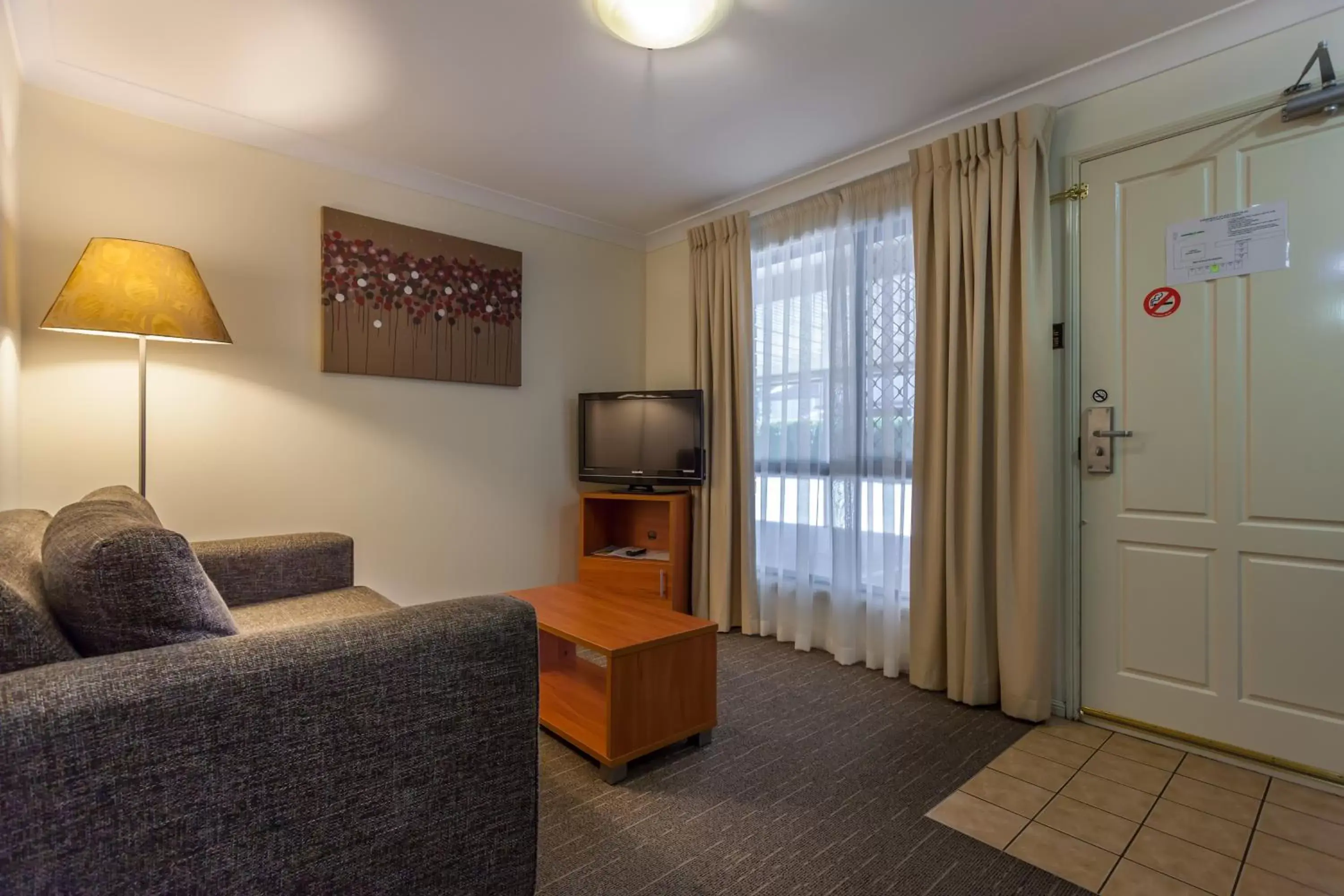 Living room, Seating Area in Best Western Tuscany on Tor Motor Inn