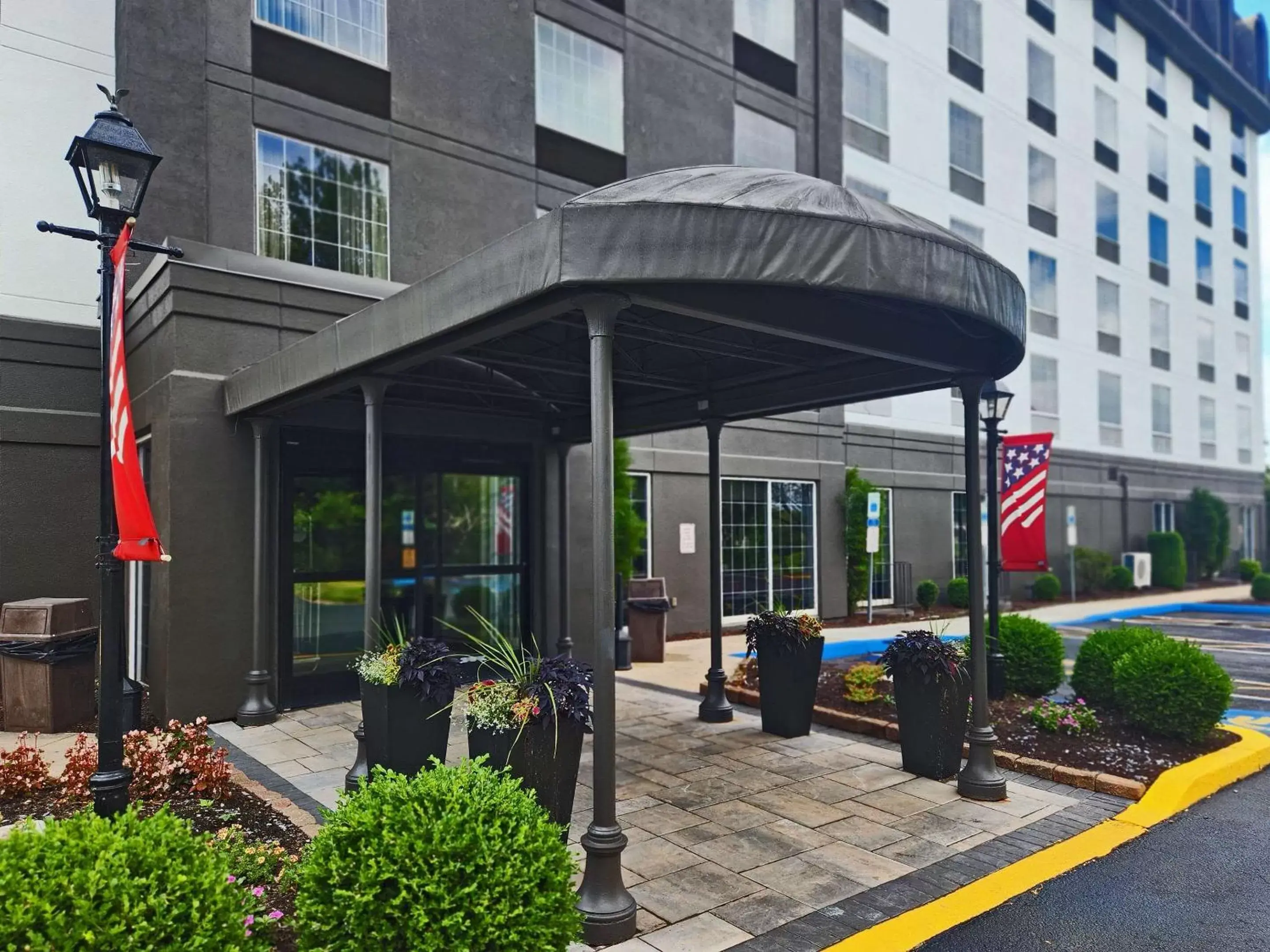 Property building in Comfort Inn at the Park Hershey