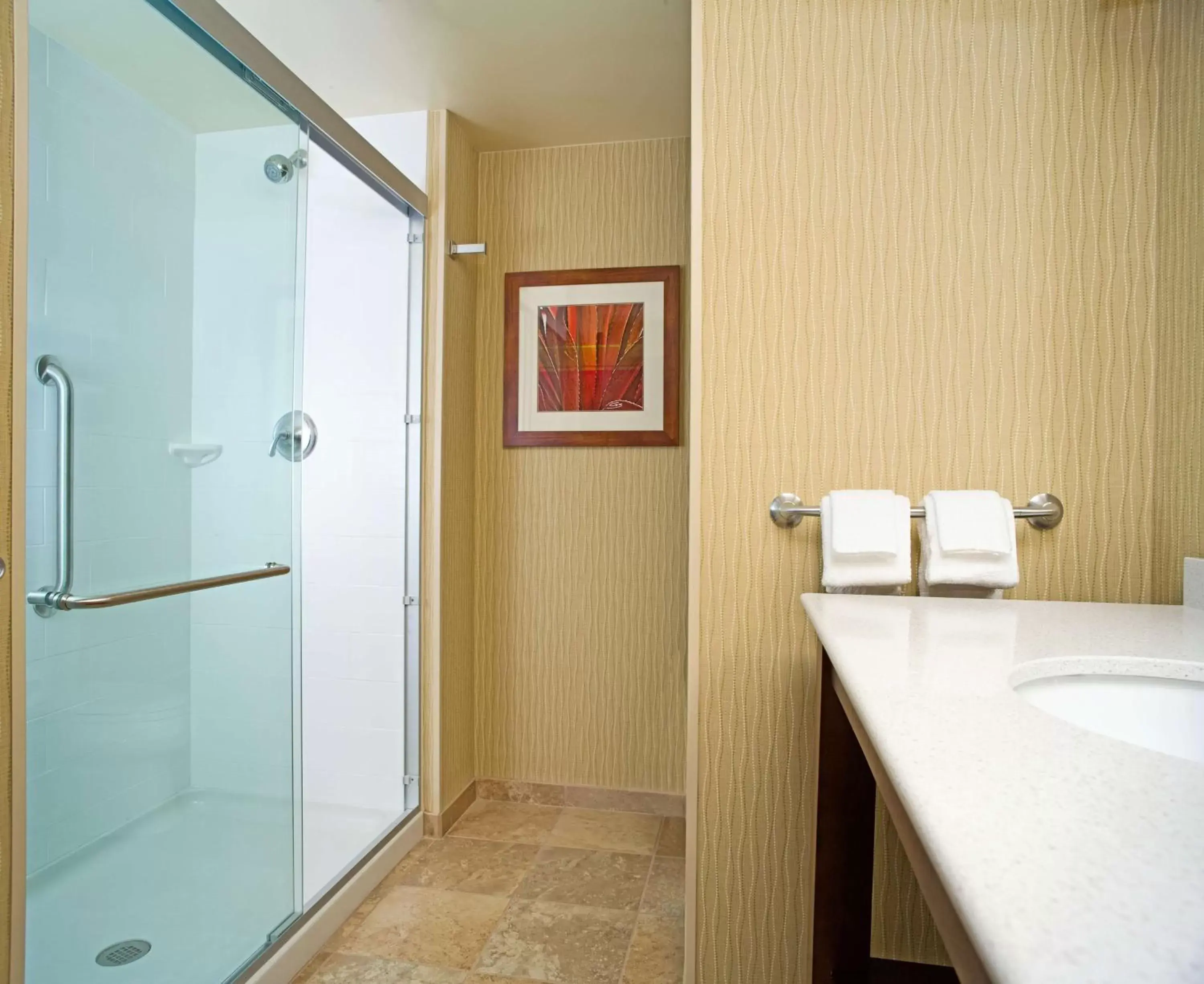 Bathroom in Hampton Inn & Suites Pittsburgh Waterfront West Homestead