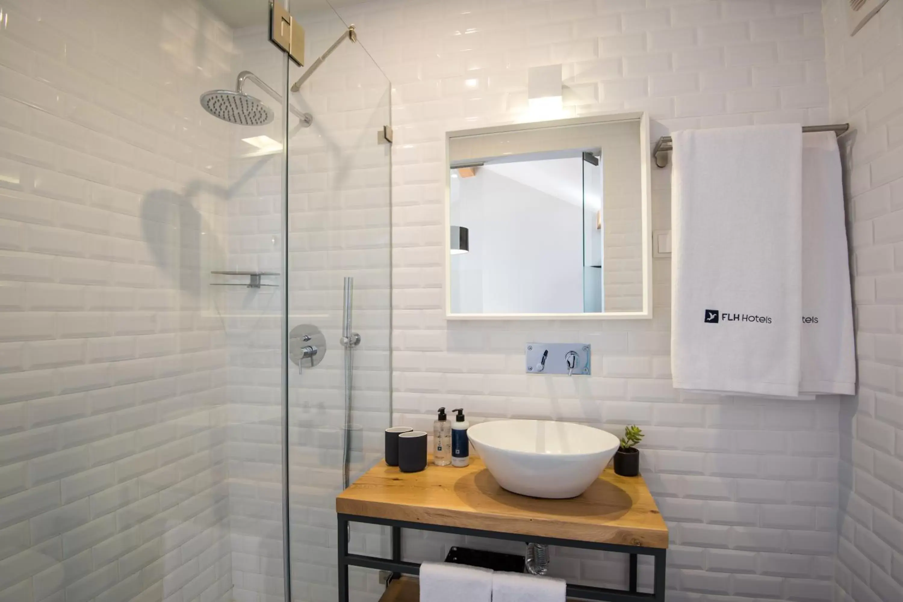 Bathroom in Urbano FLH Hotels Lisboa