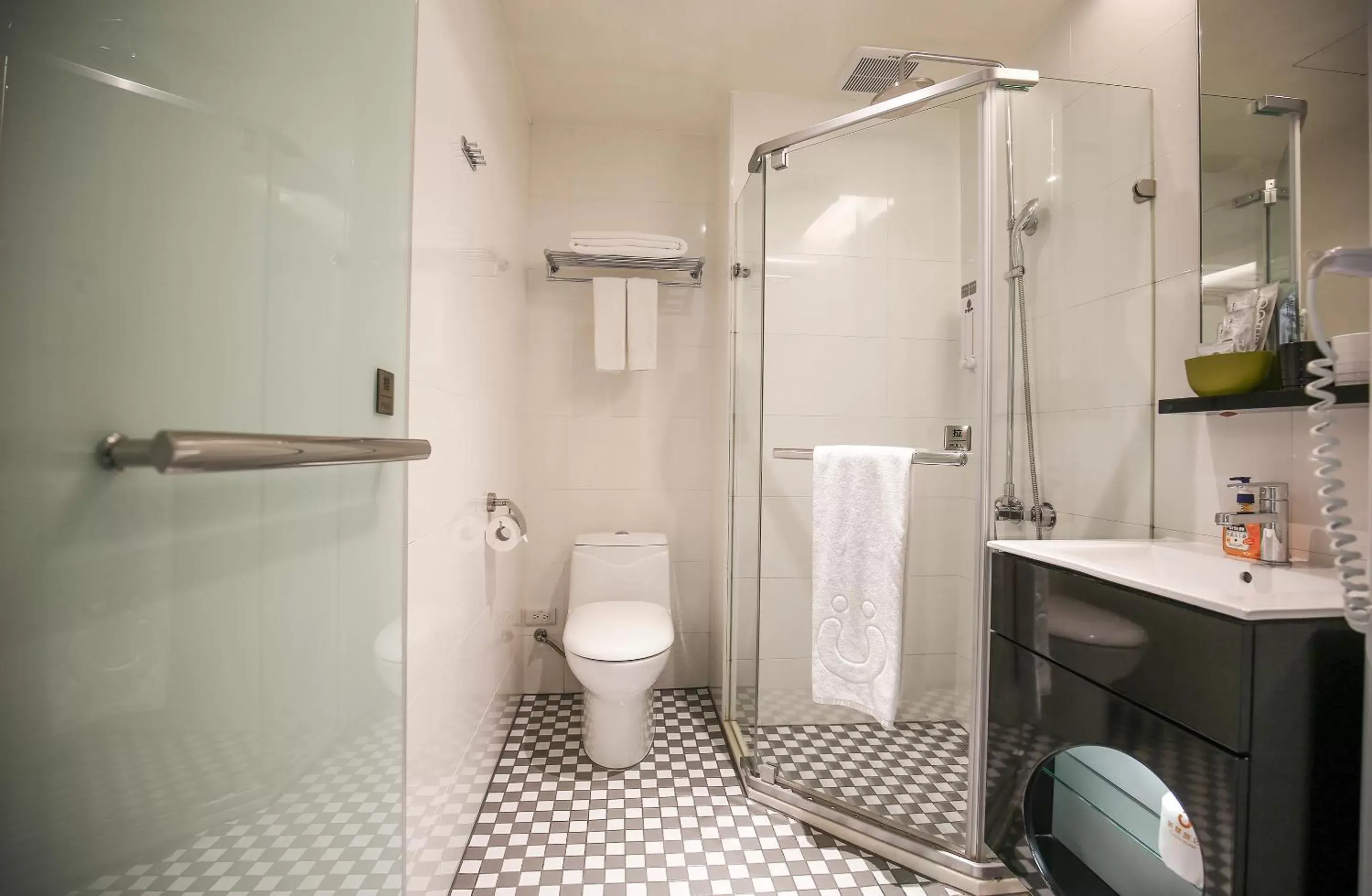 Bathroom in CityInn Hotel Plus - Taichung Station Branch