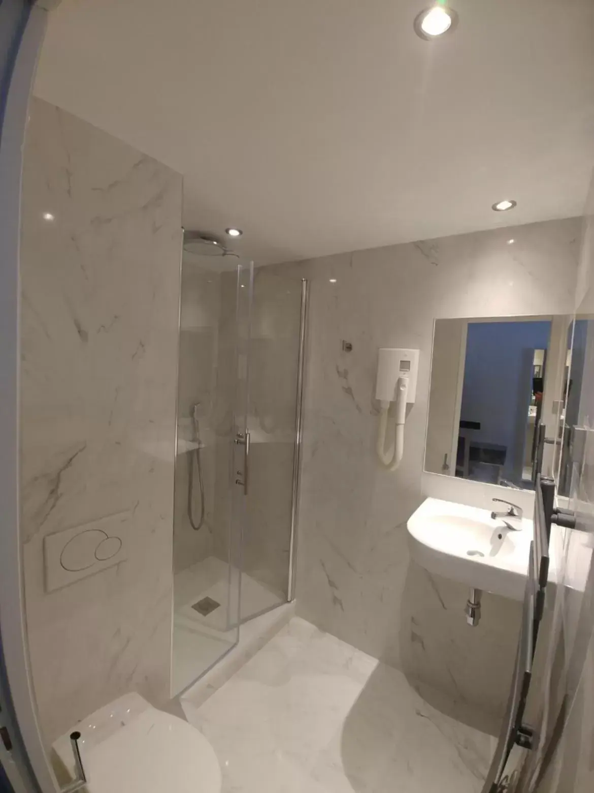 Bathroom in Hotel Aida Marais