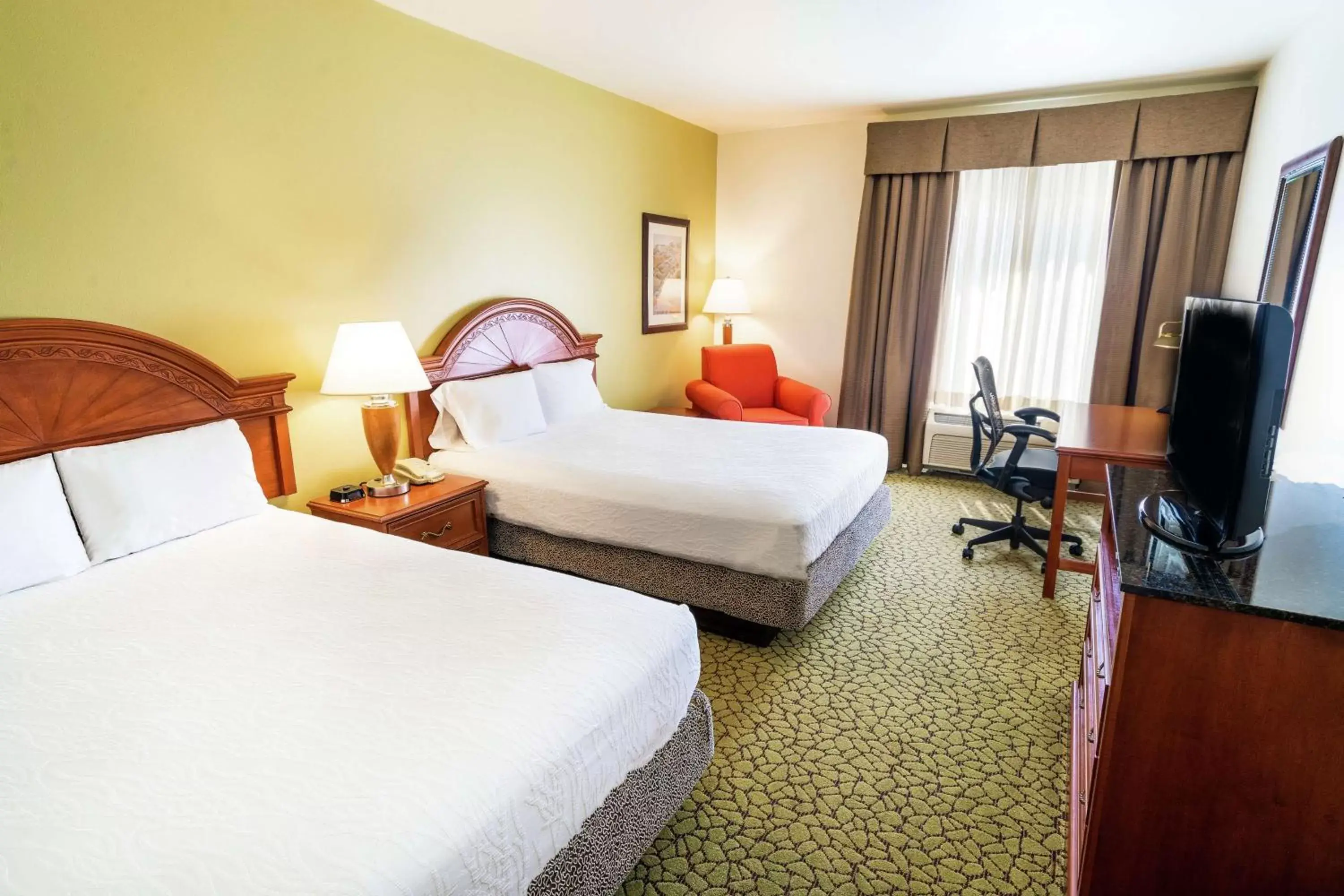 Bedroom, Bed in Hilton Garden Inn Ontario Rancho Cucamonga