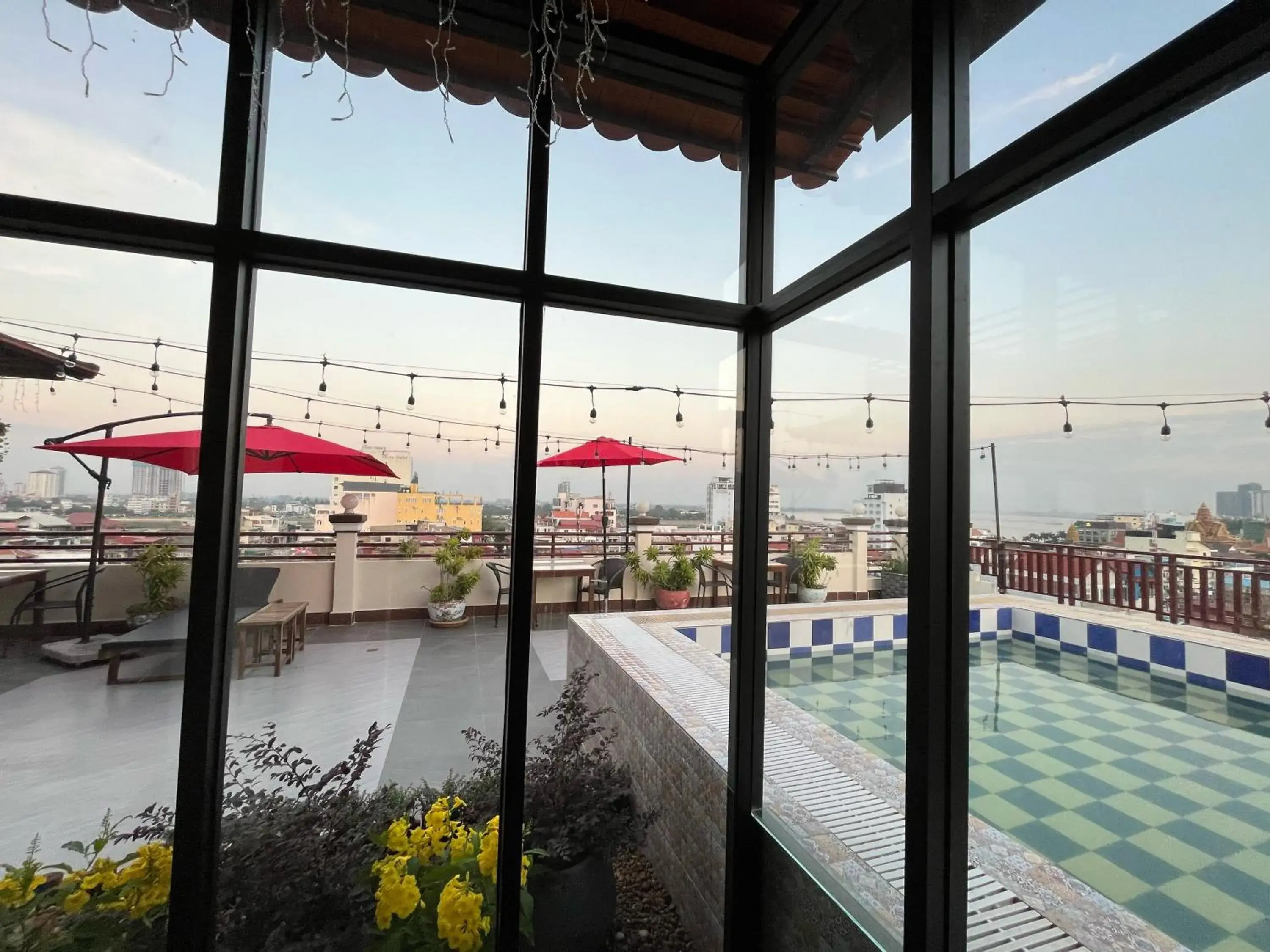 Swimming pool, Pool View in Queen Wood Hotel