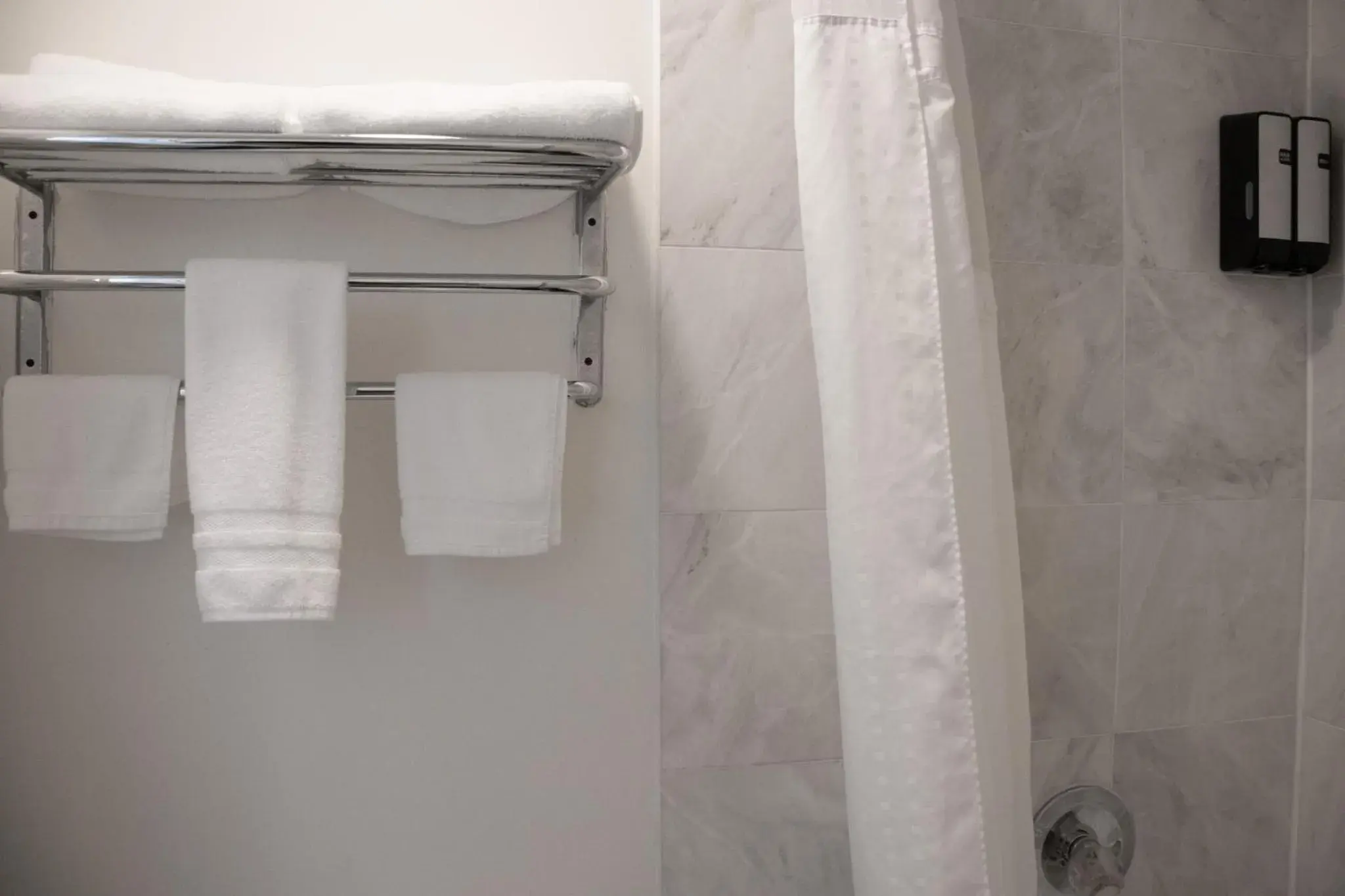 Discovery Inn Discovery Inn