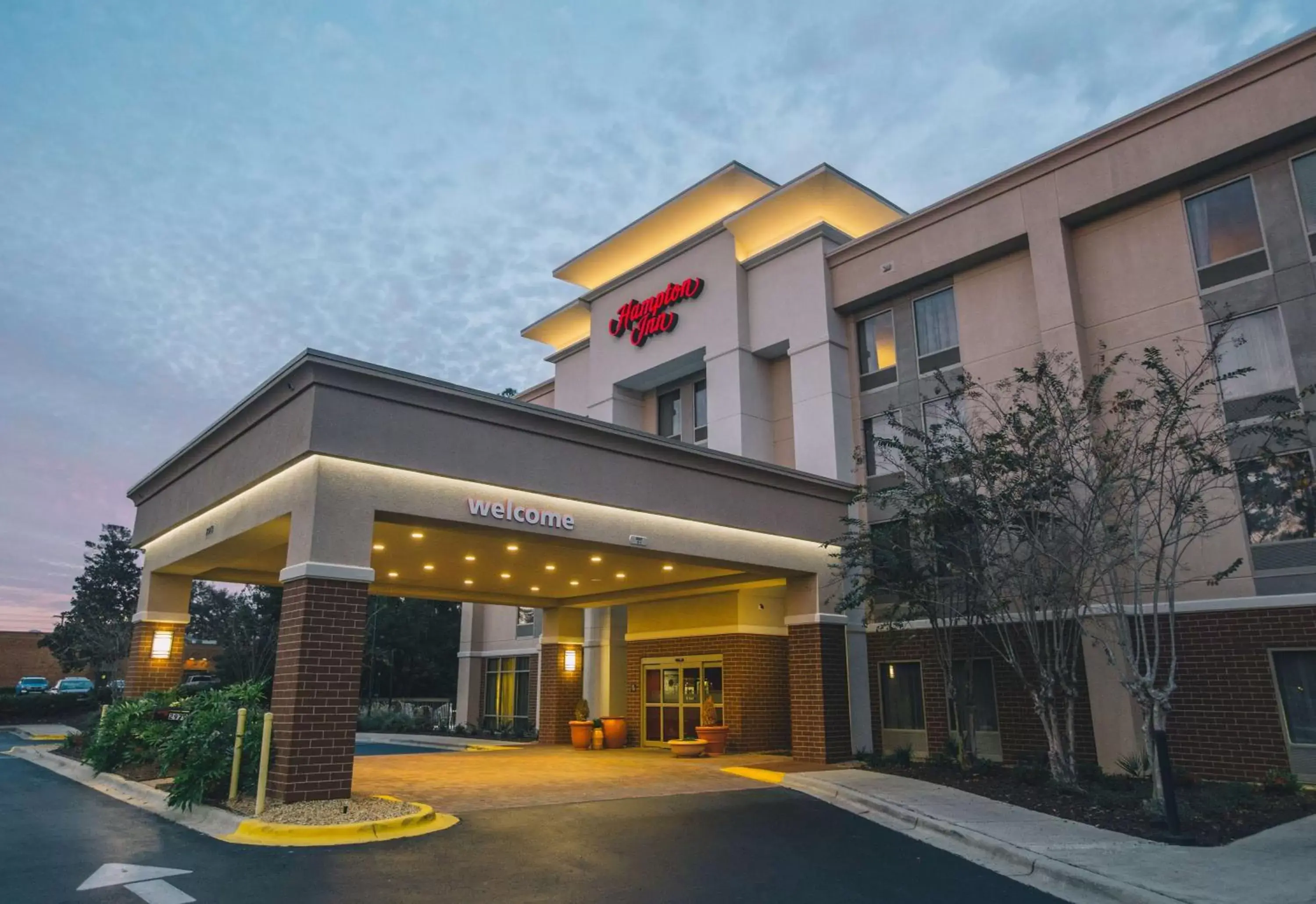 Property building in Hampton Inn Tallahassee-Central Property building in Hampton Inn Tallahassee-Central