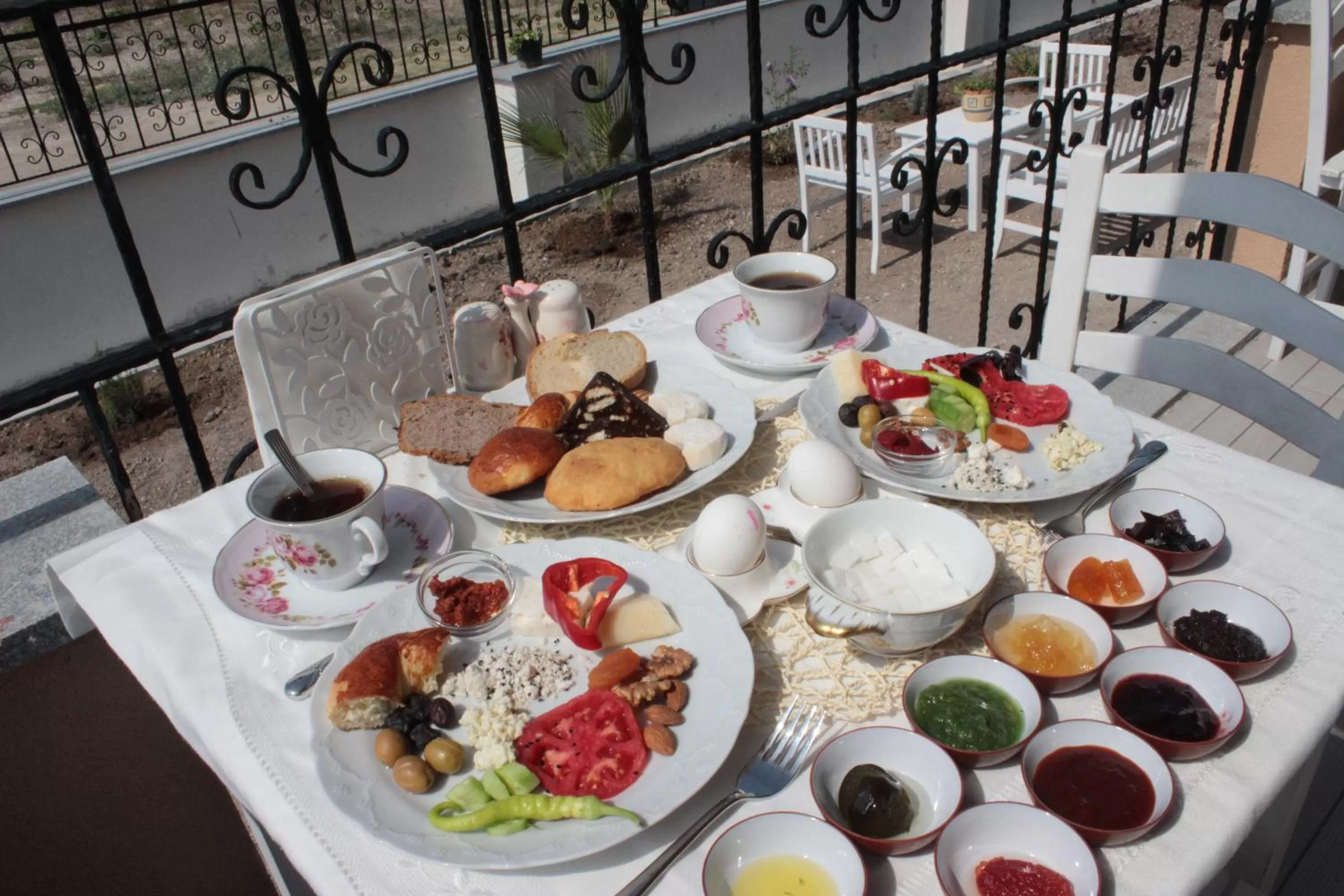 Food and drinks in Ede Apart Otel