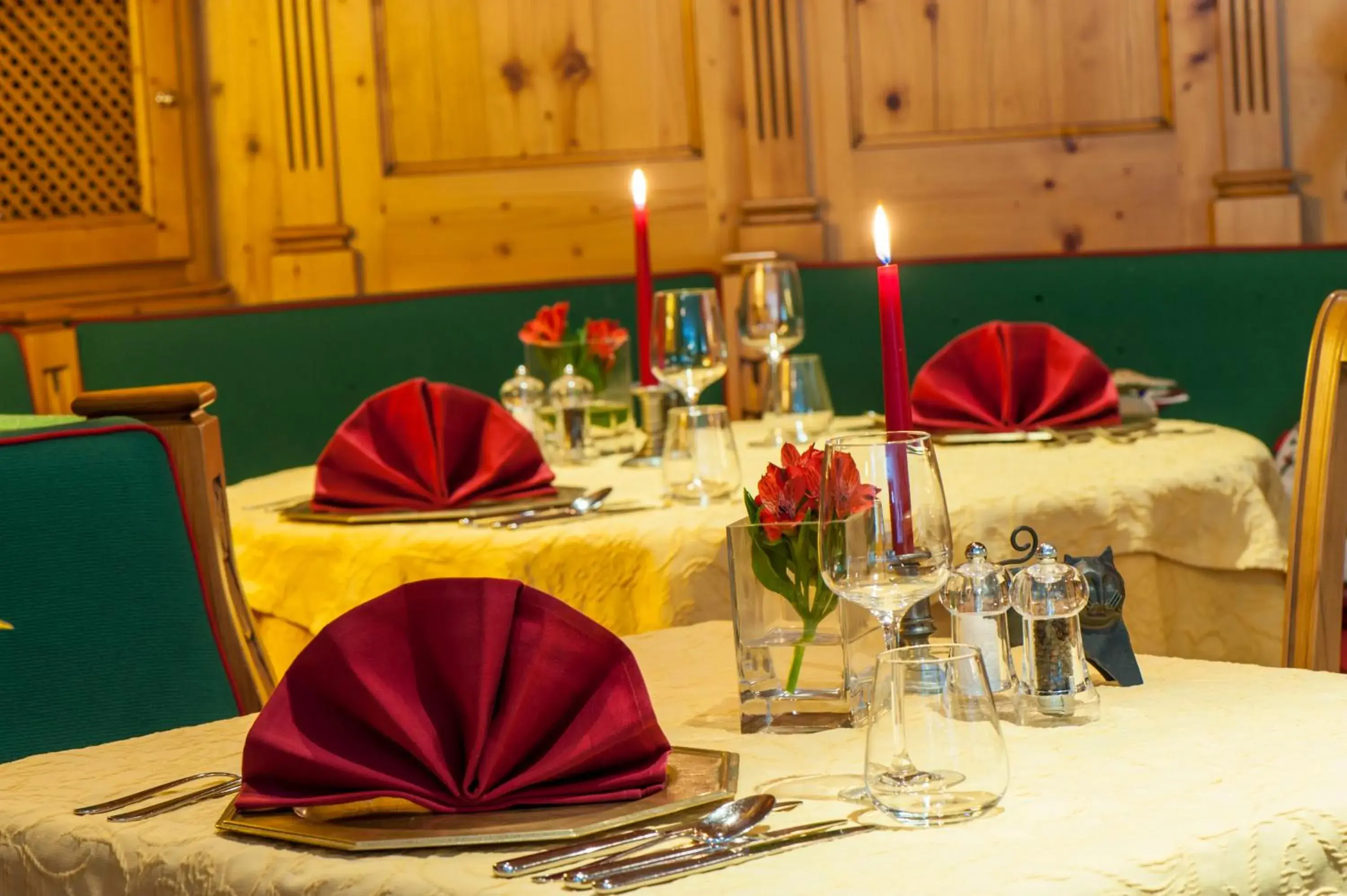 Food, Restaurant/Places to Eat in Impuls Hotel Tirol