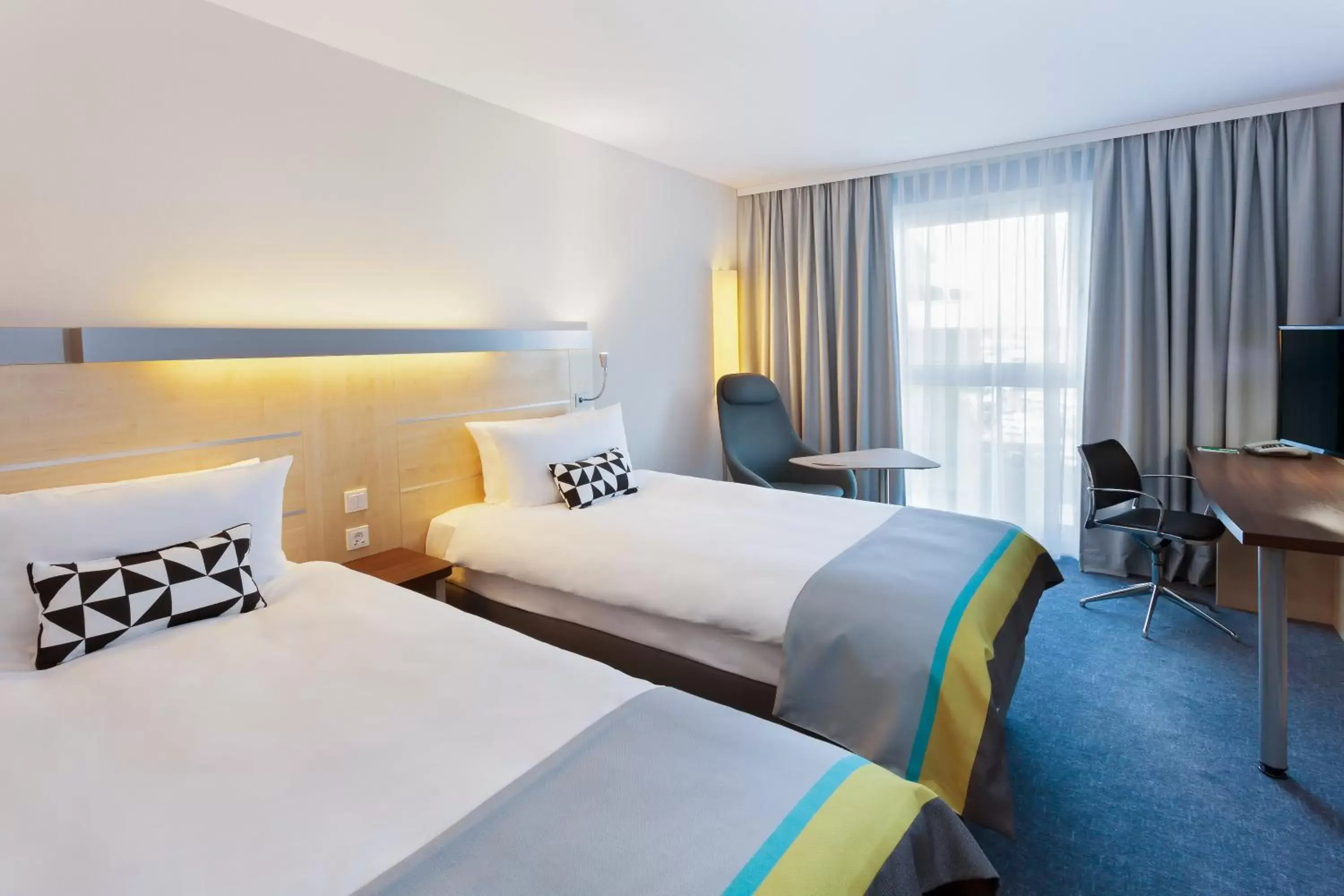 Photo of the whole room, Bed in Holiday Inn Express Nürnberg-Schwabach