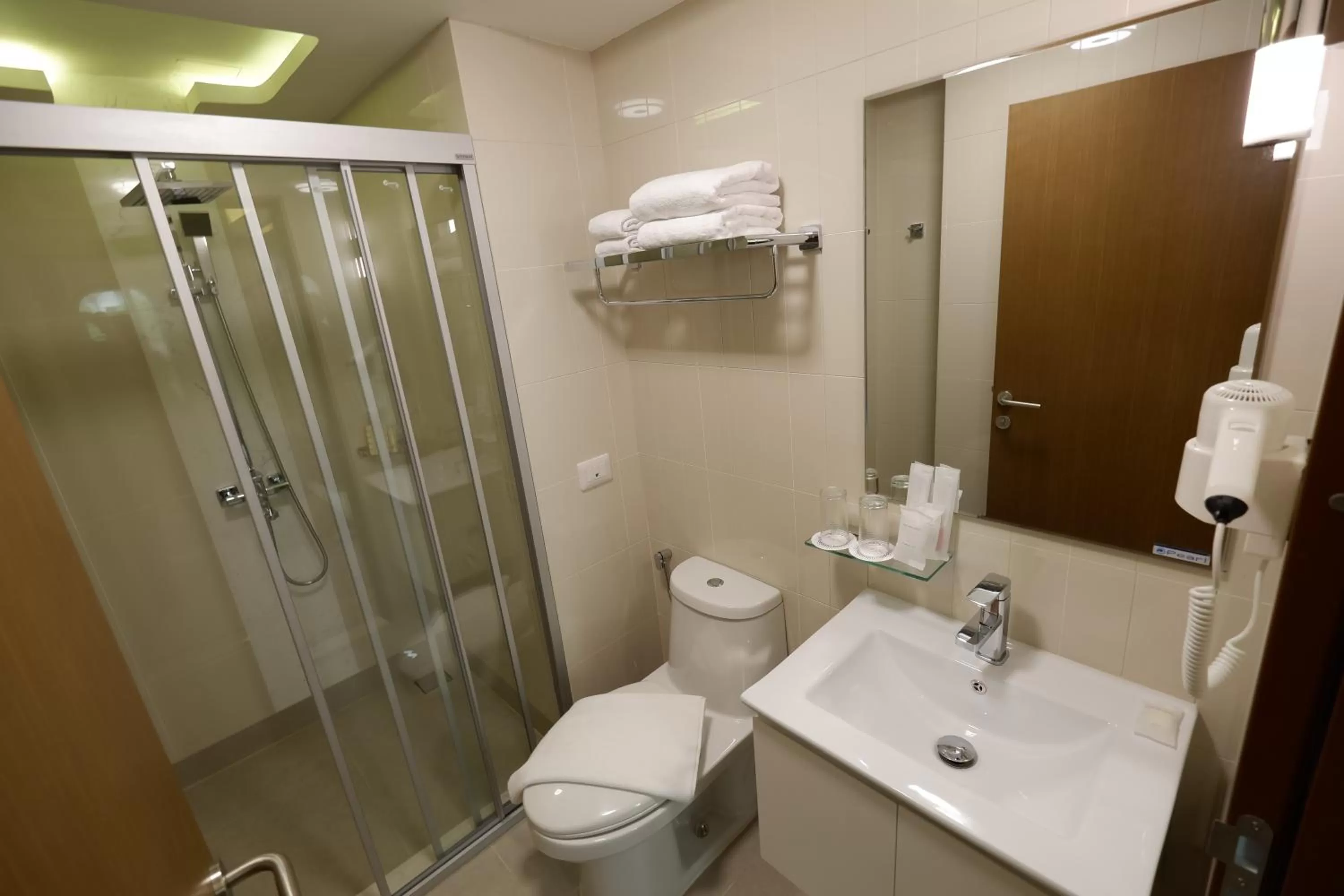 Bathroom in Justice Hotel