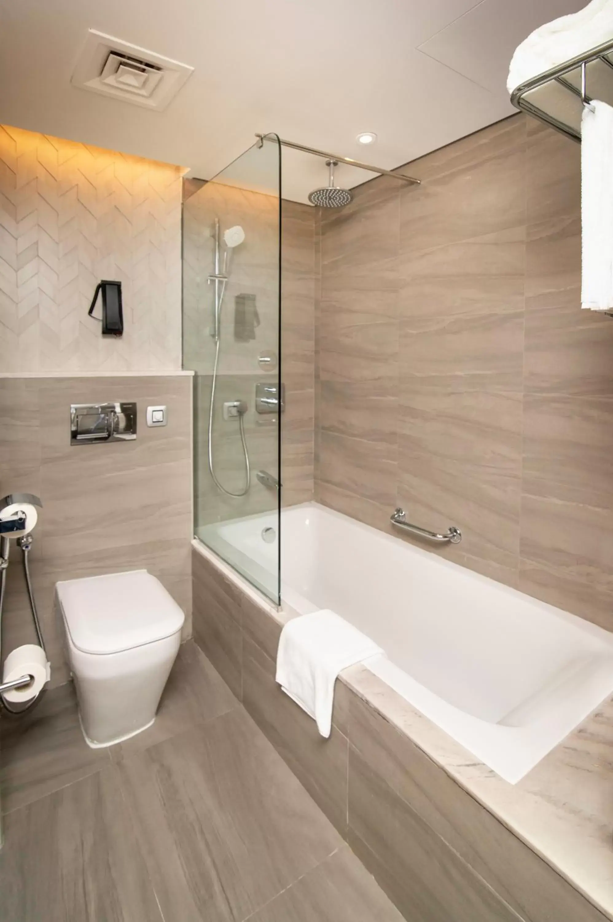 Bathroom in Radisson Blu Hotel & Resort, Abu Dhabi Corniche