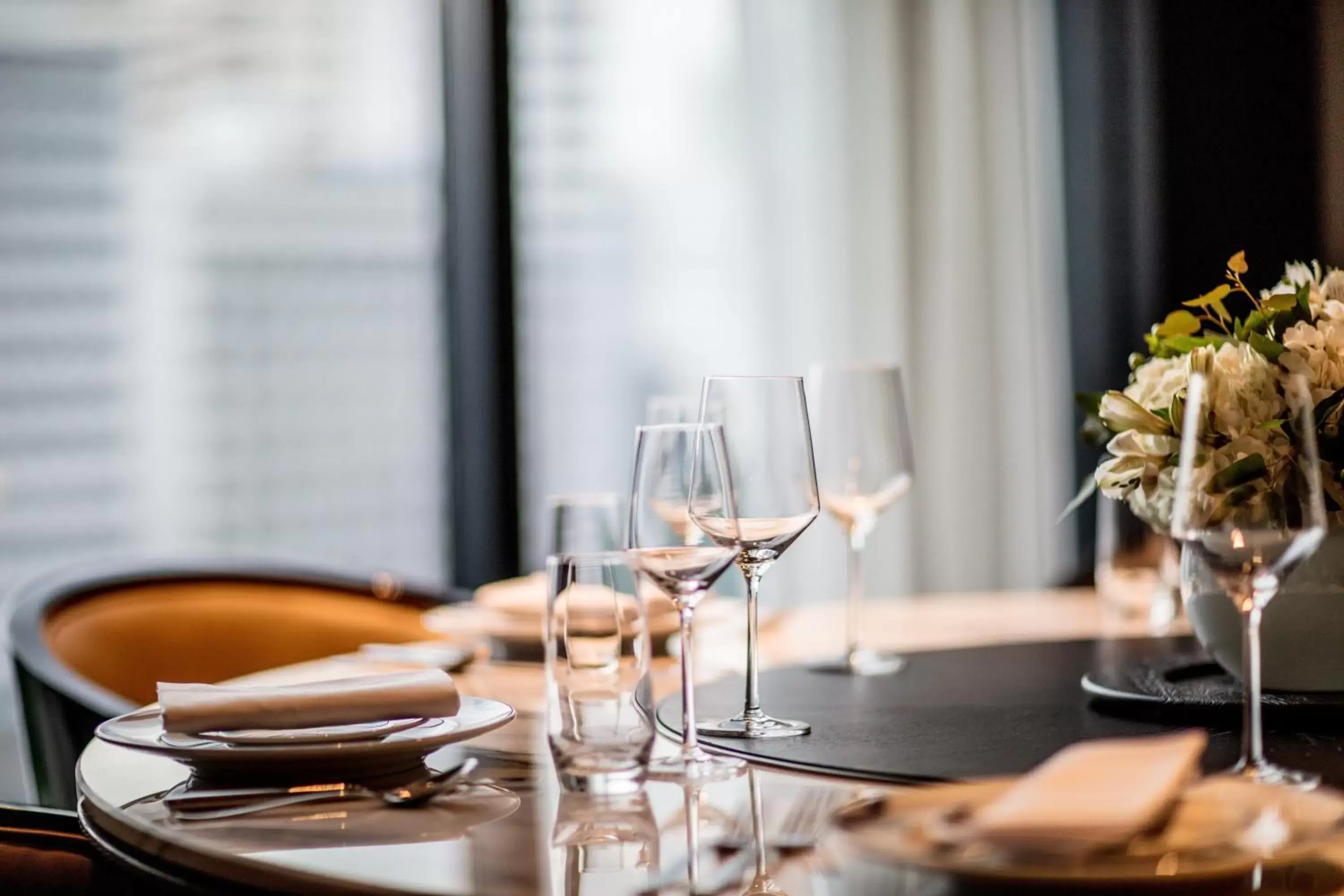 Photo of the whole room, Restaurant/Places to Eat in InterContinental Singapore Robertson Quay, an IHG Hotel