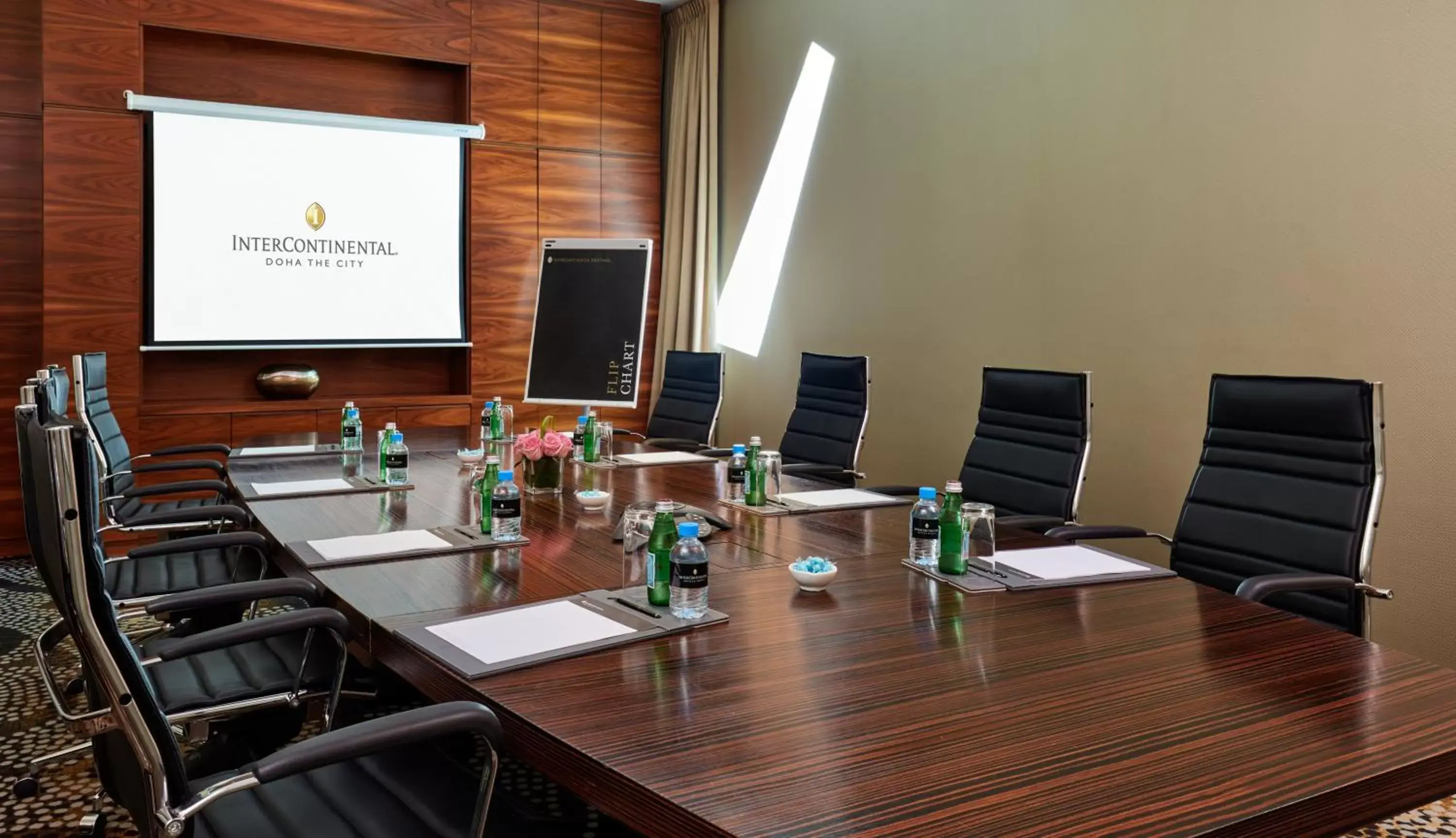 Meeting/conference room, Business Area/Conference Room in InterContinental Doha The City, an IHG Hotel