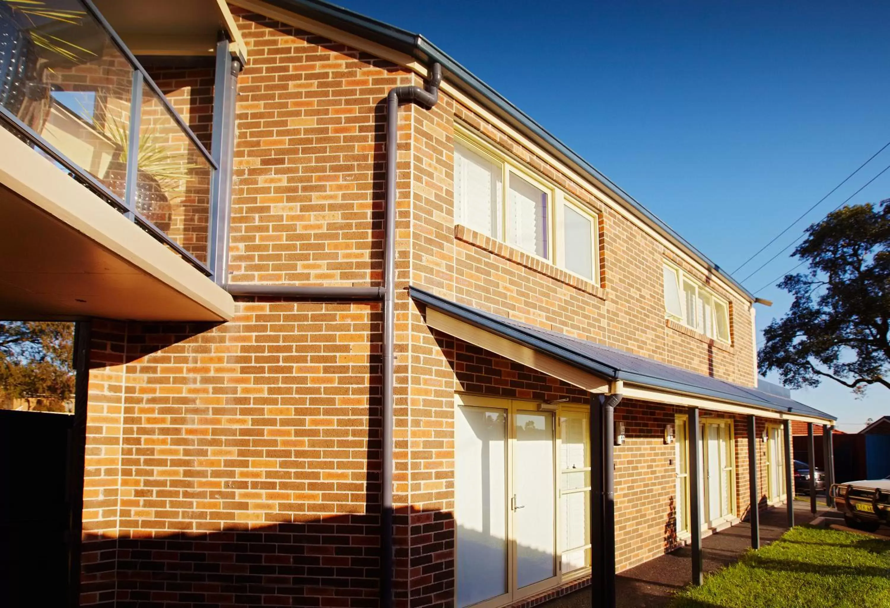 Facade/entrance, Property Building in Jesmond Executive Villas