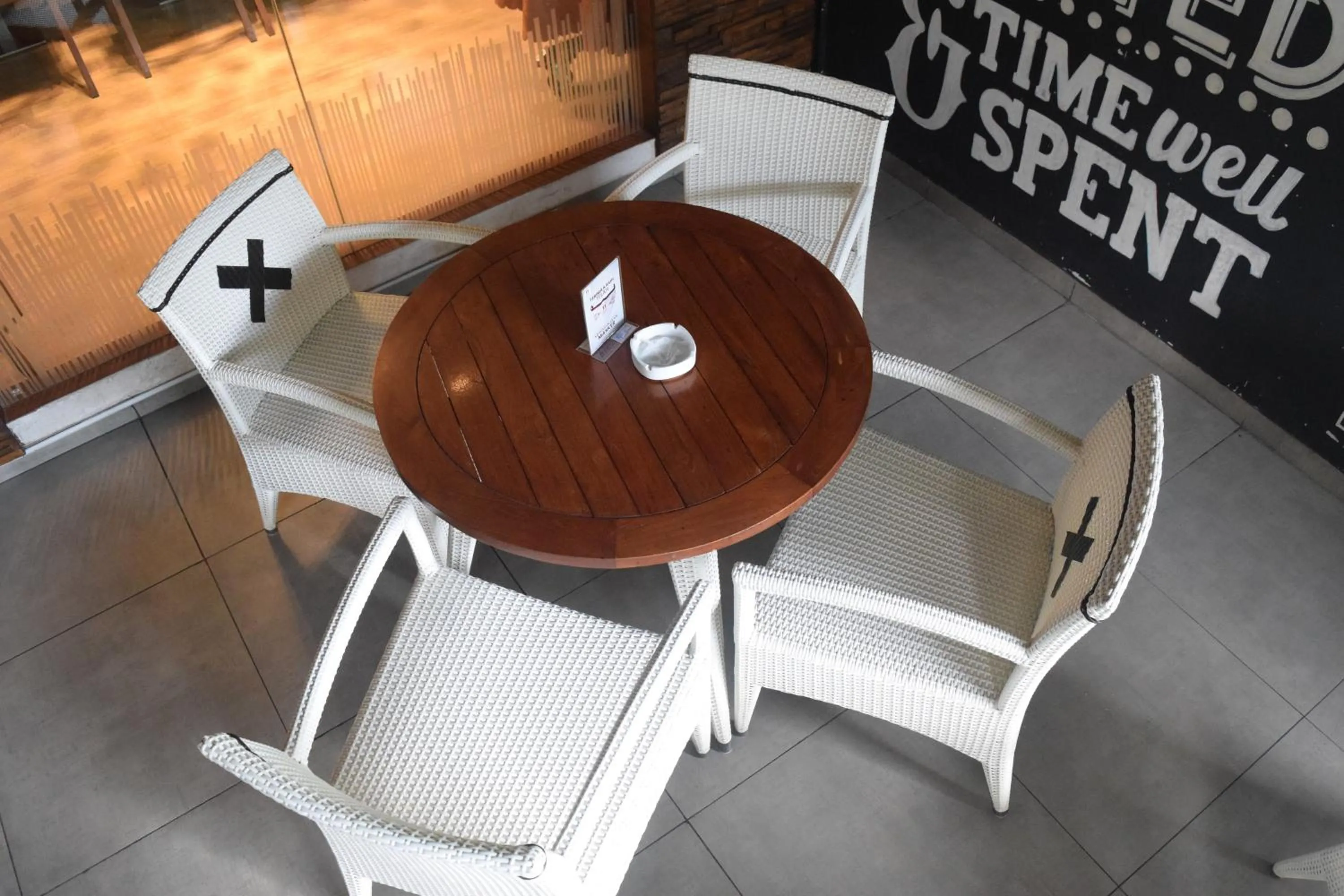 Dining area in Sotis Residence Pejompongan