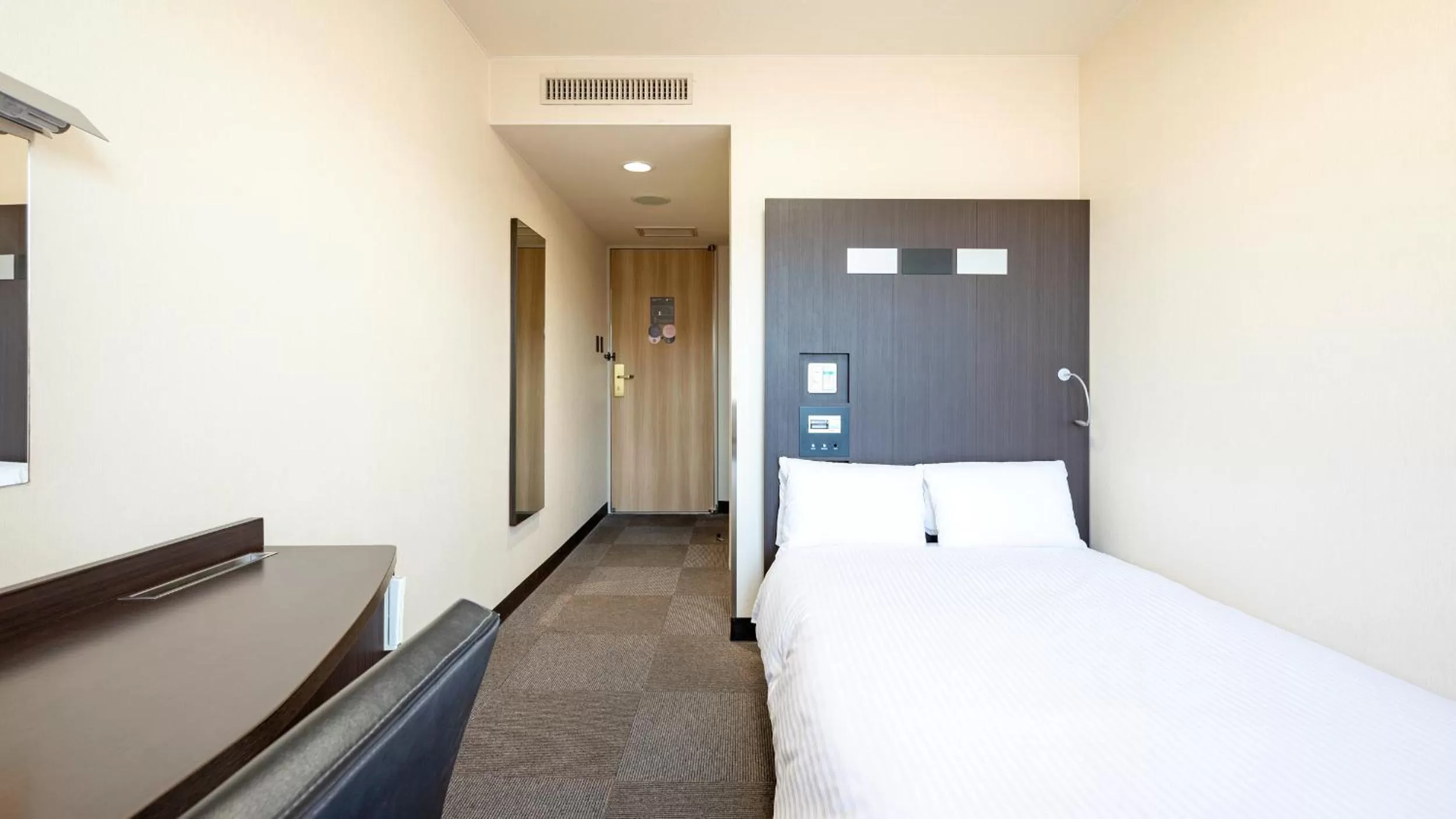 Photo of the whole room, Bed in EN HOTEL Ise