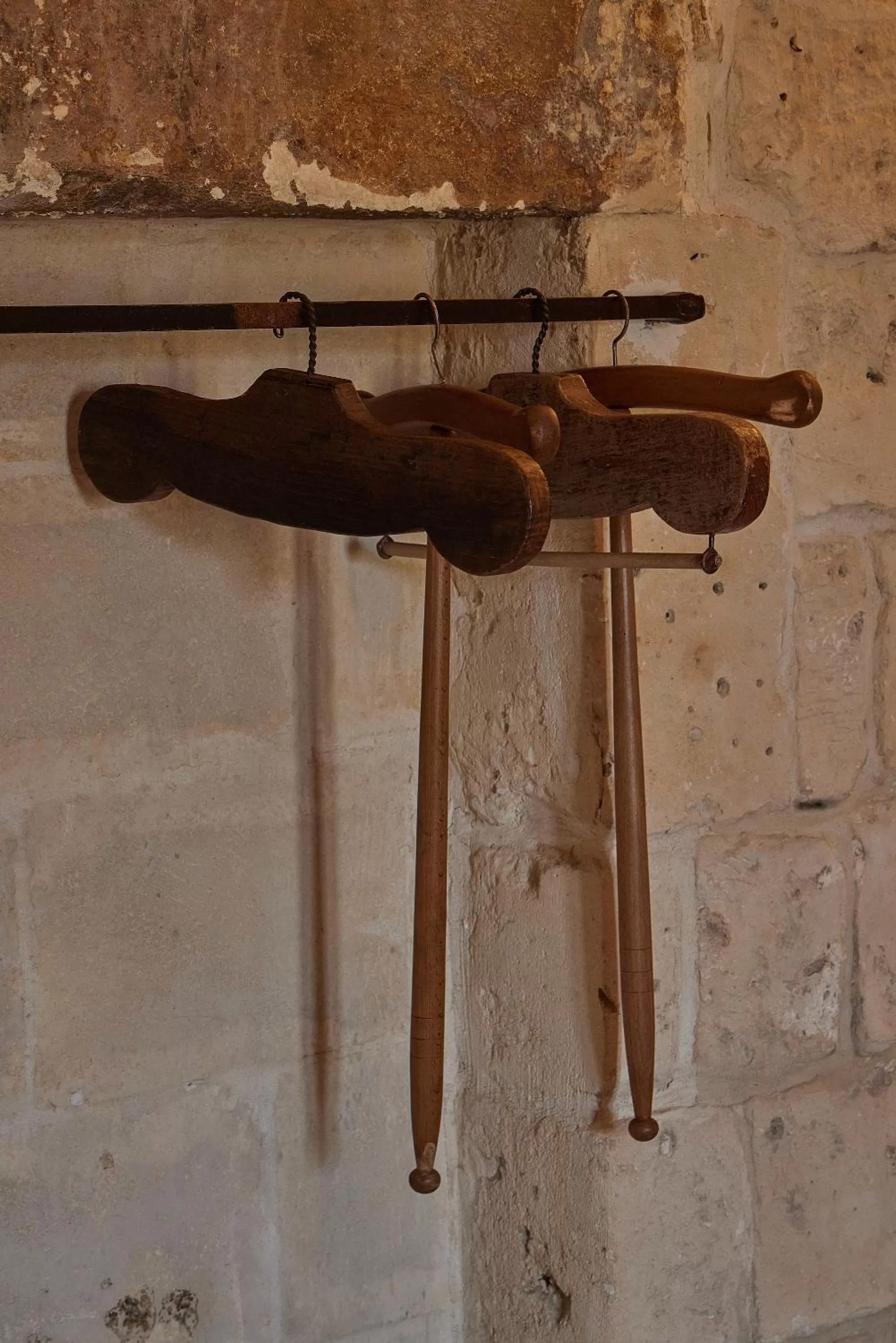 wardrobe in Sextantio Le Grotte Della Civita