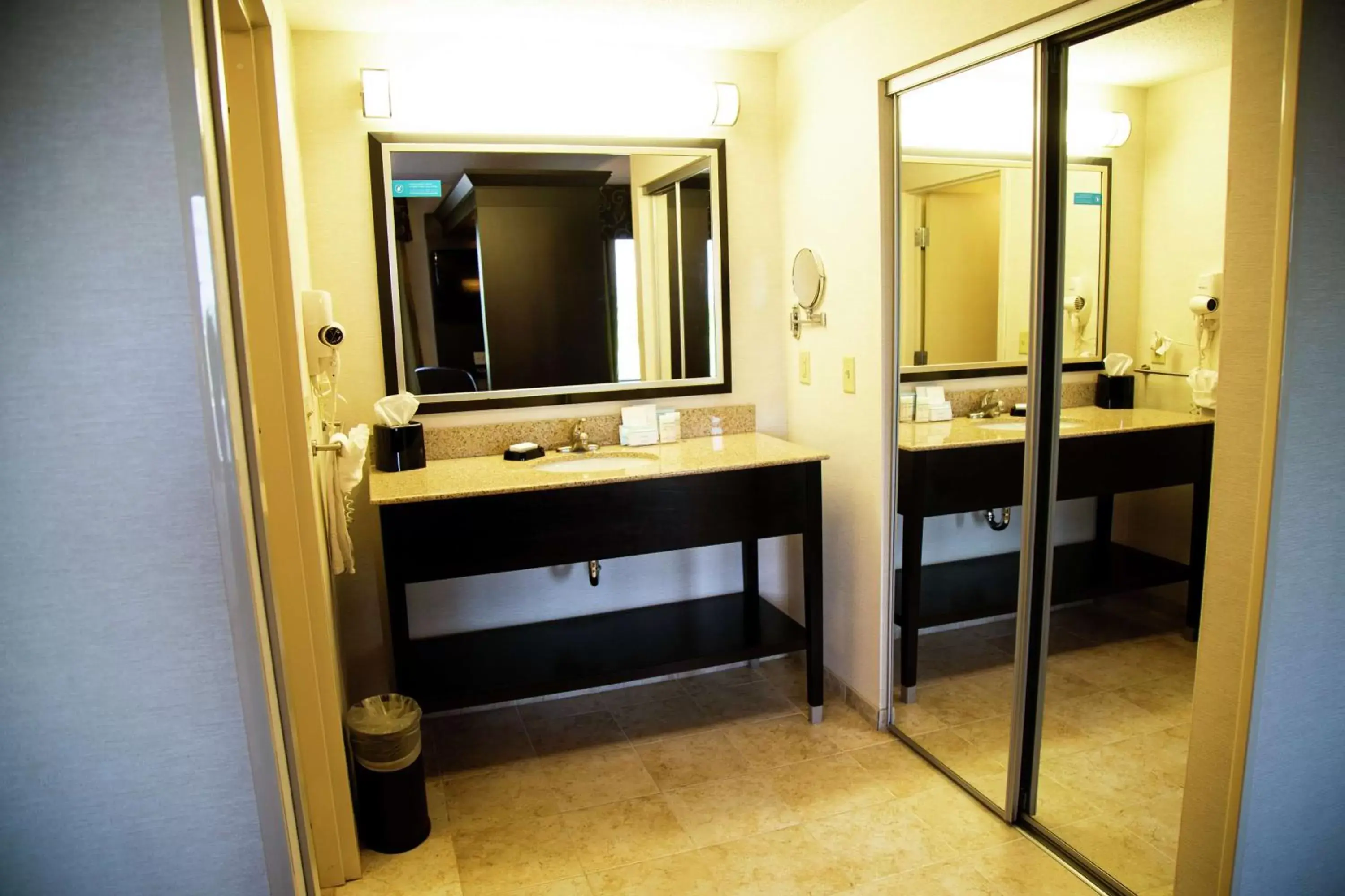 Bathroom in Hampton Inn & Suites Sharon