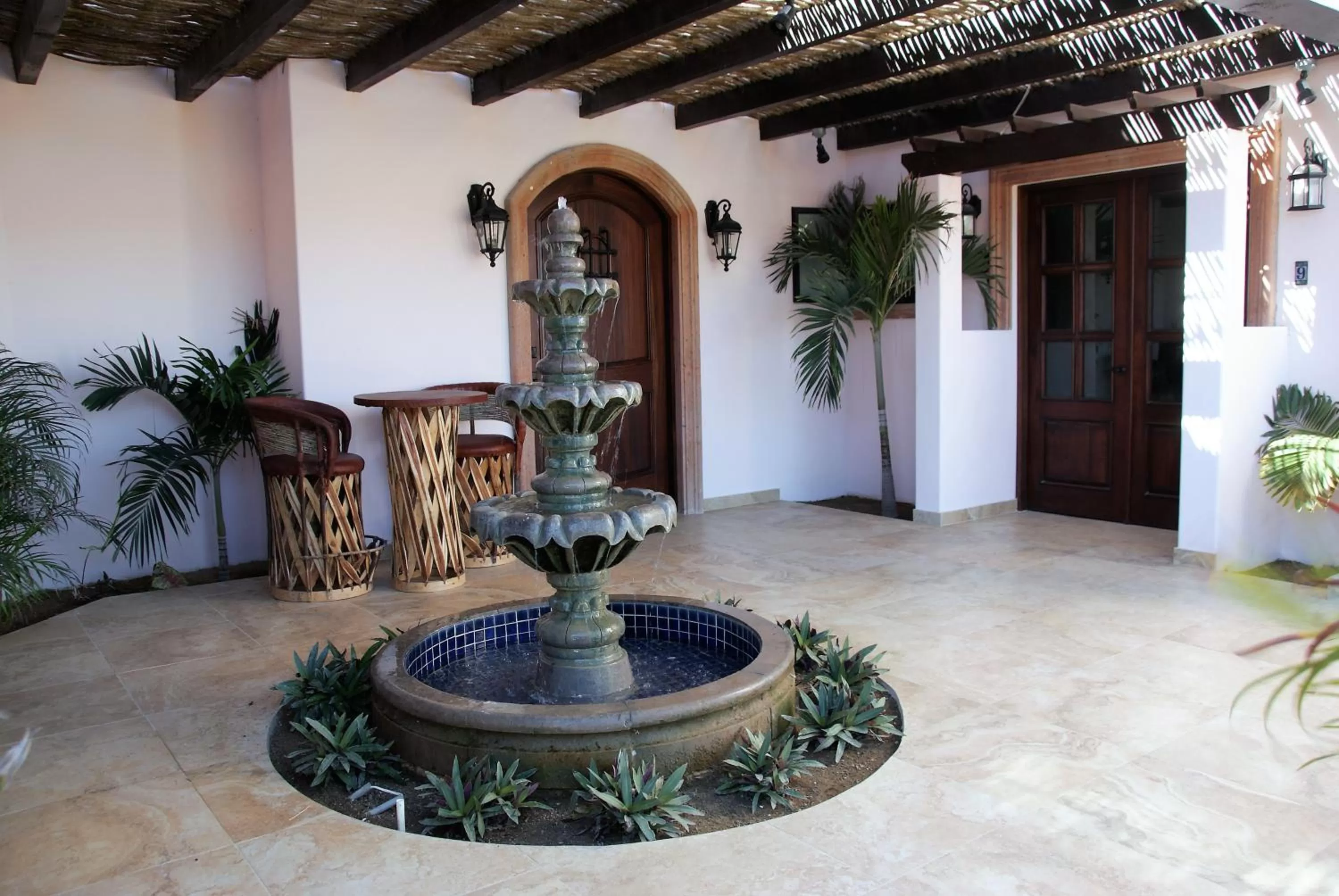 Facade/entrance in Cerritos Beach Inn