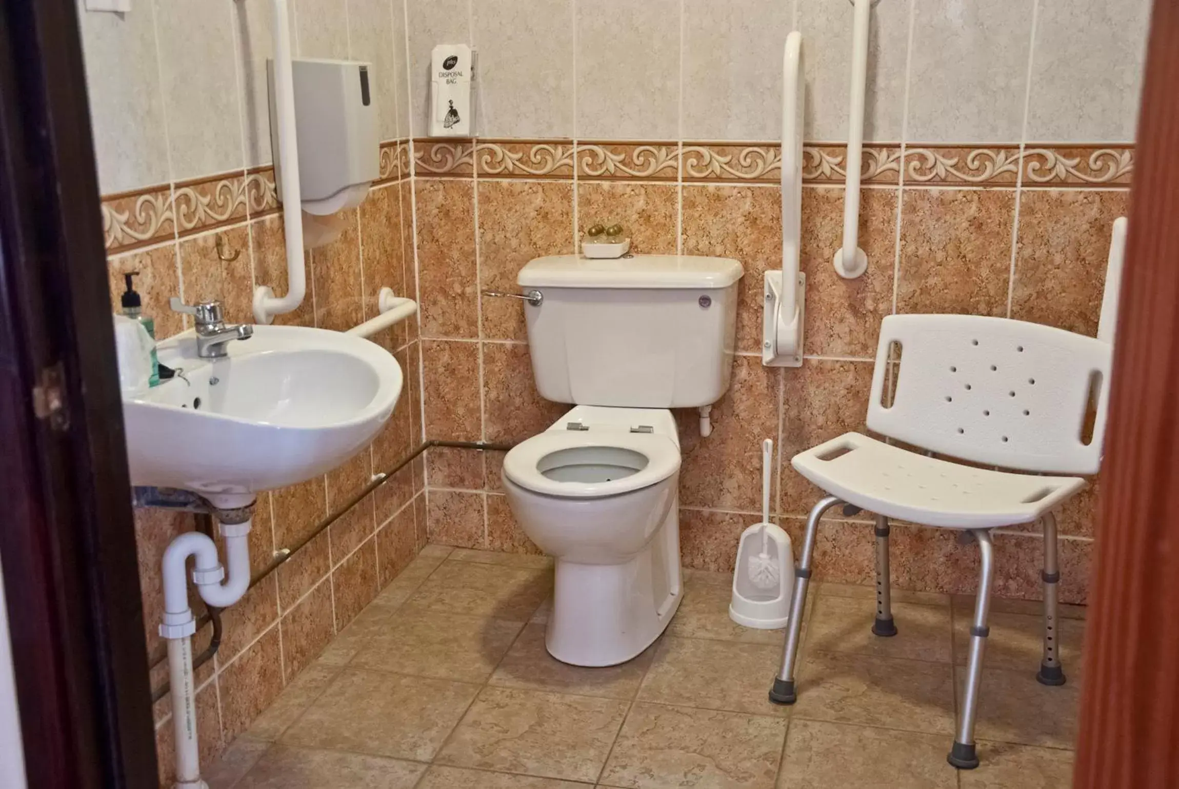Toilet, Bathroom in Tricky's Hotel