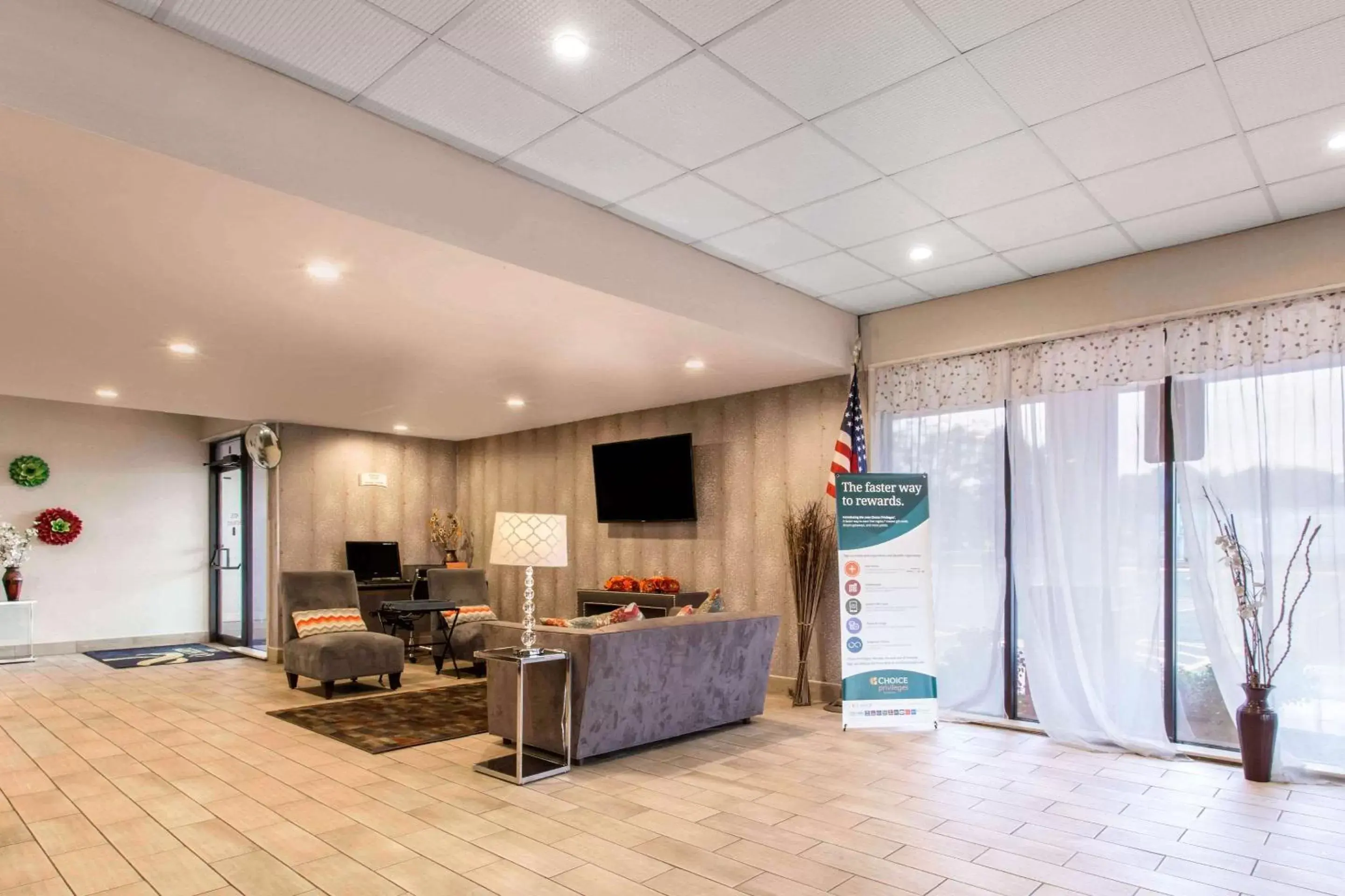 Lobby or reception in Quality Inn West Springfield