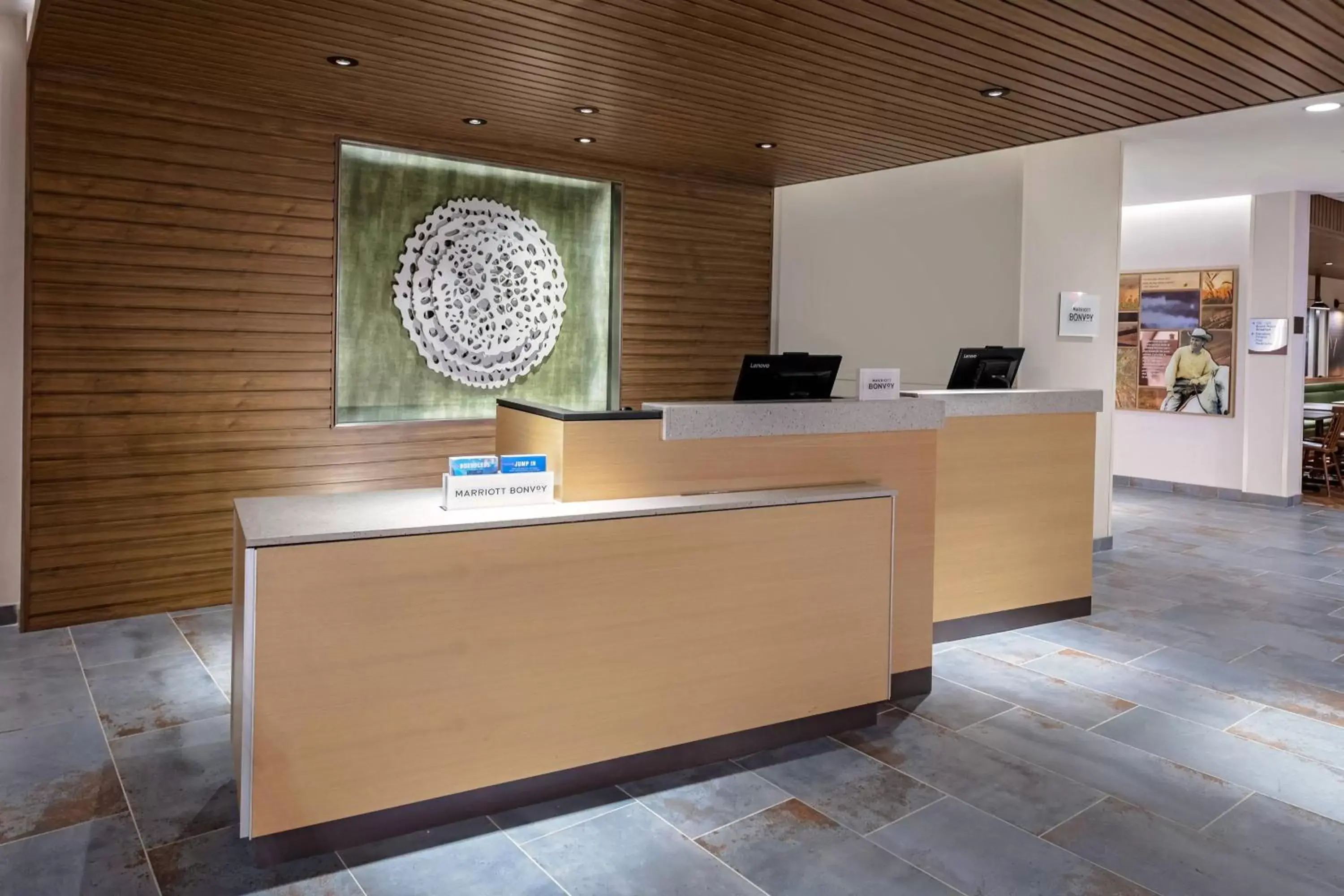 Lobby or reception, Lobby/Reception in Fairfield by Marriott Port Clinton Waterfront