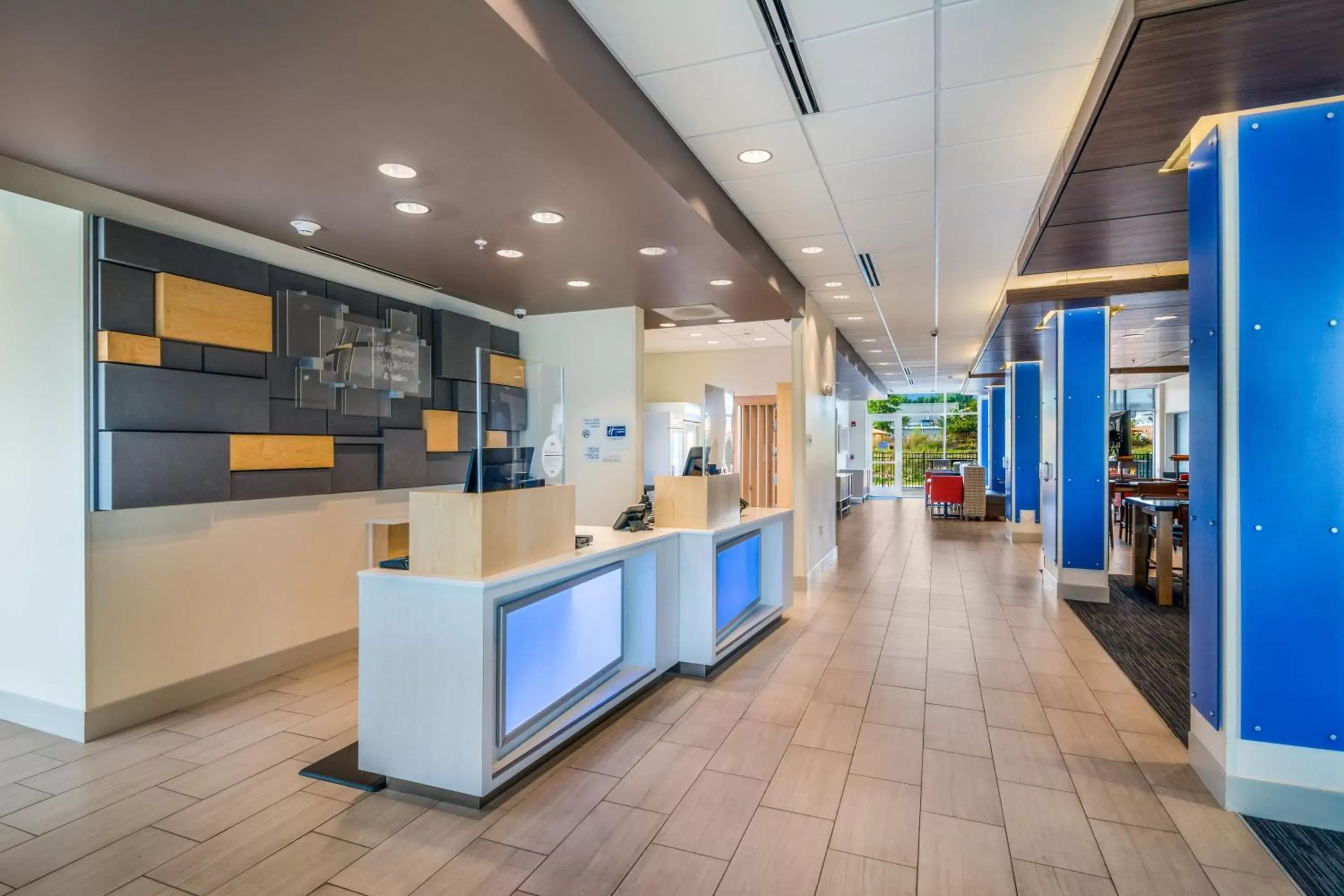 Lobby or reception in Holiday Inn Express & Suites - Asheboro, an IHG Hotel
