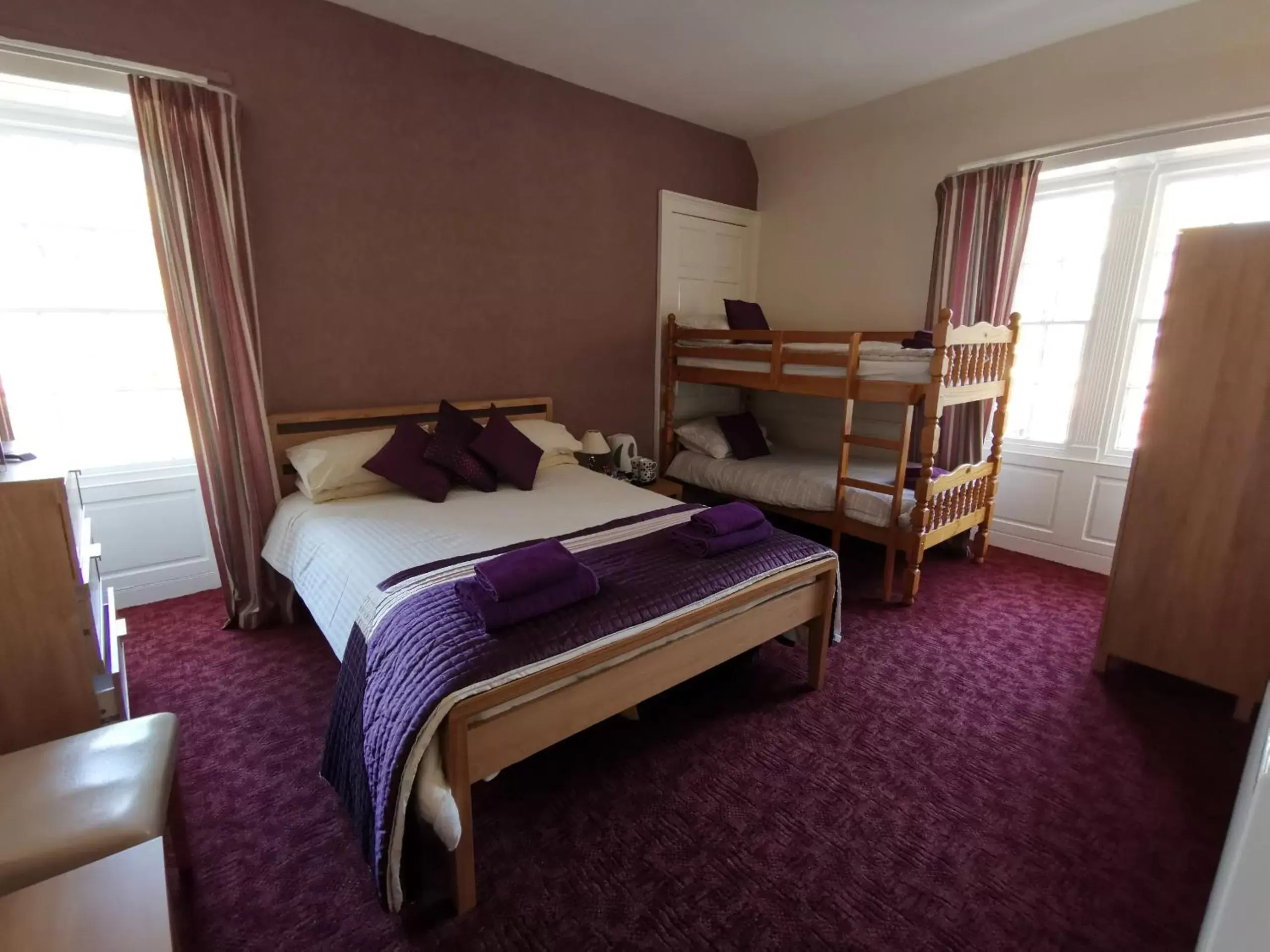 Comfort Quadruple Room in St Ronan's Hotel