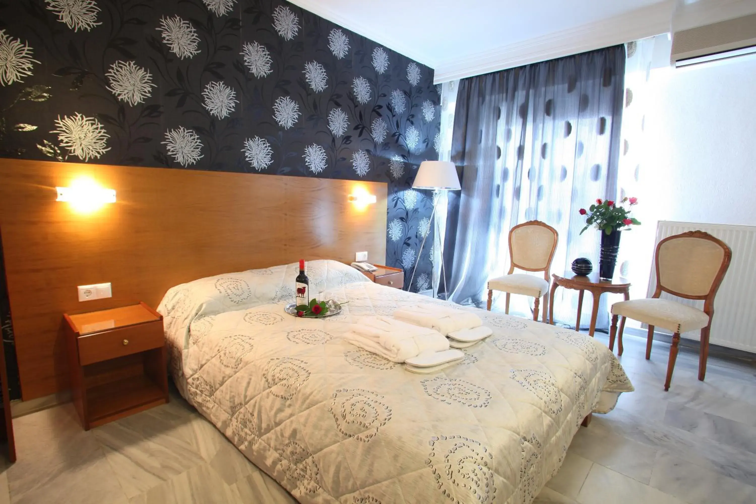 Bedroom, Bed in Hotel Mallas