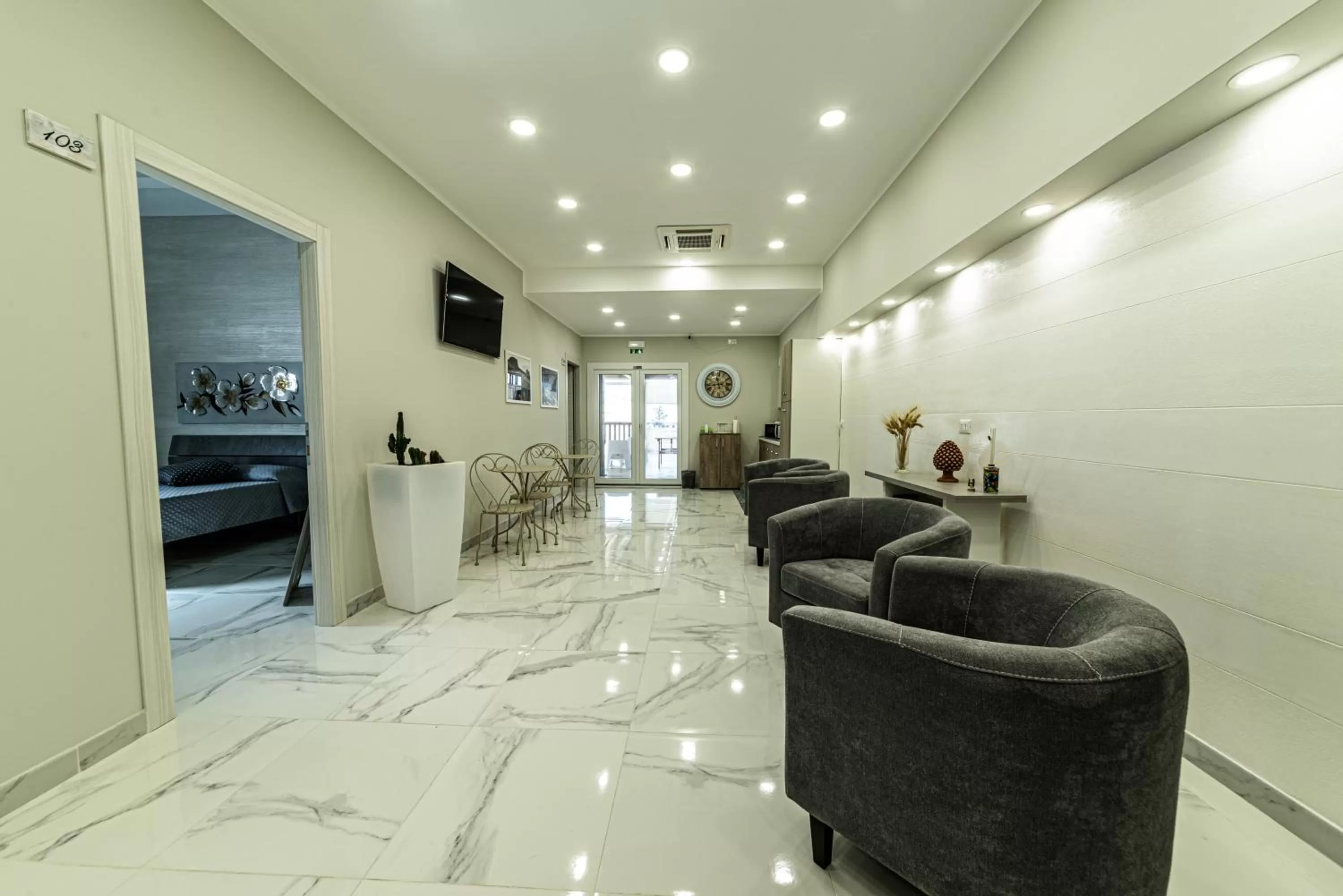 Living room in Corleone GUESTHOUSE