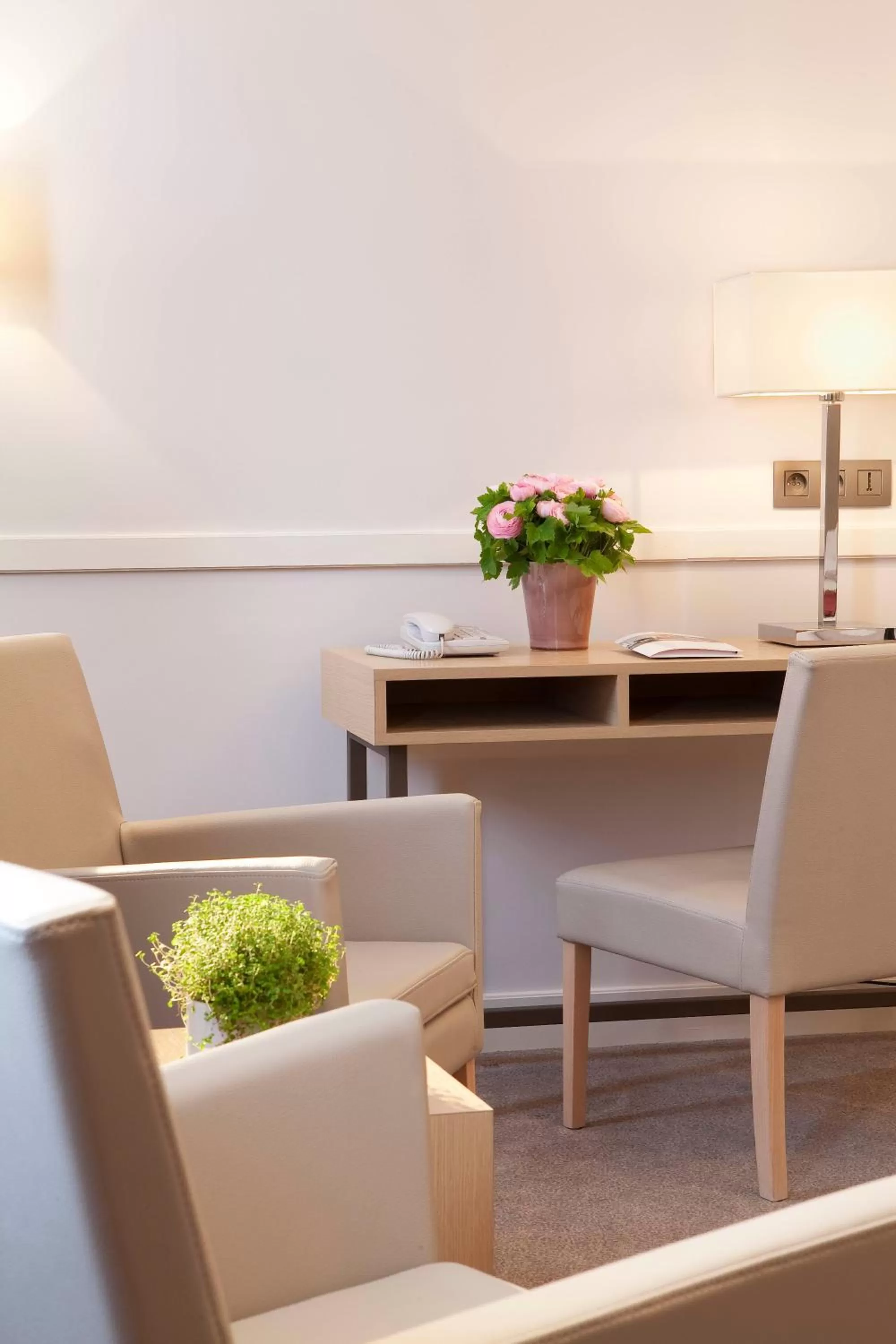 Seating area in Floride-Etoile