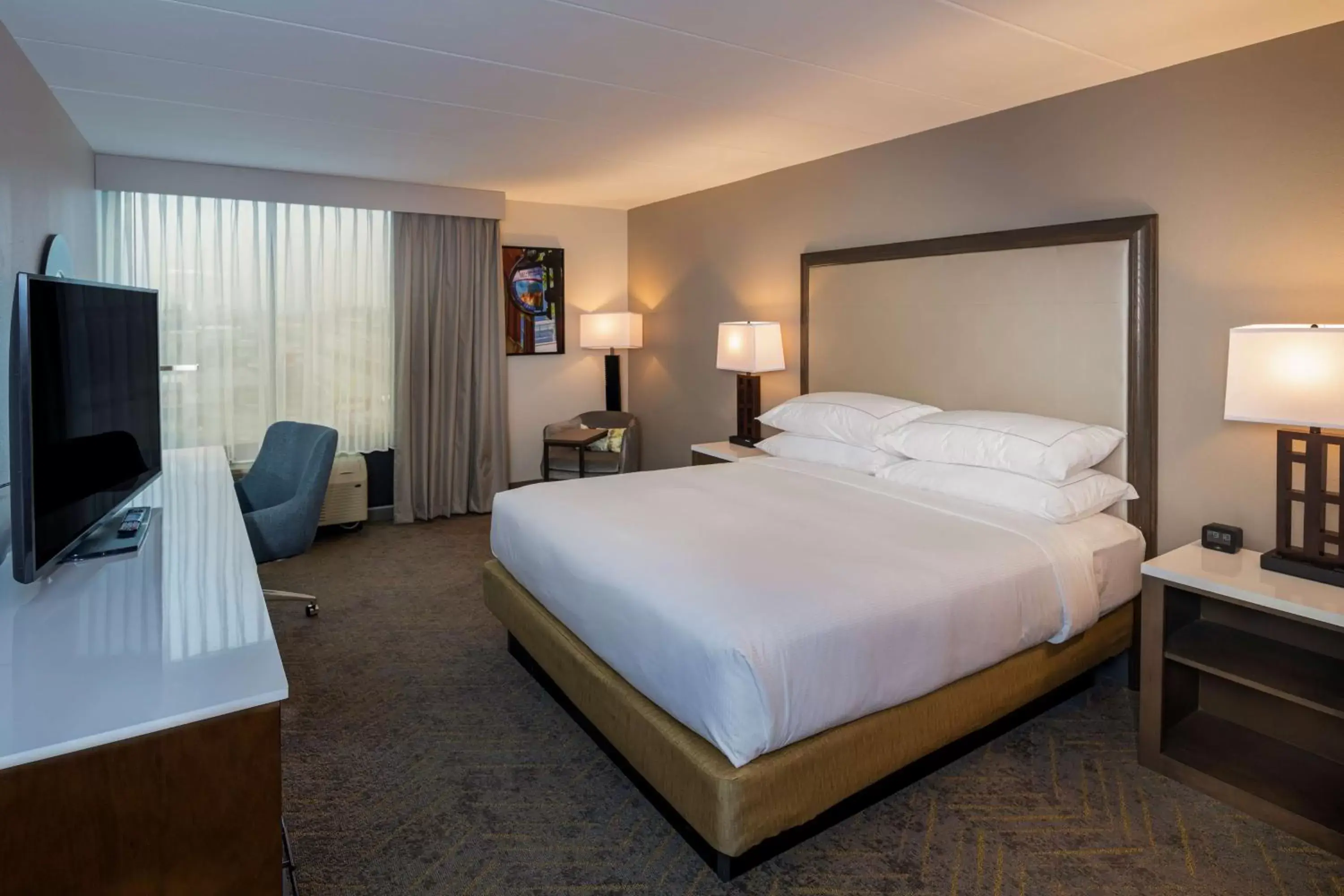 Bedroom, Bed in Doubletree By Hilton Madison East