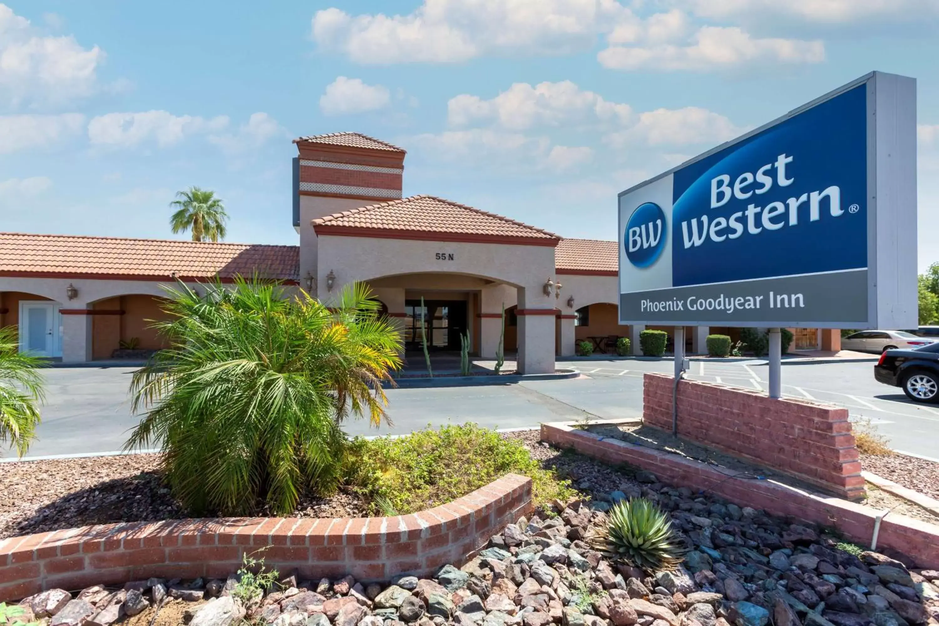 Property building in Best Western Phoenix Goodyear Inn Property building in Best Western Phoenix Goodyear Inn