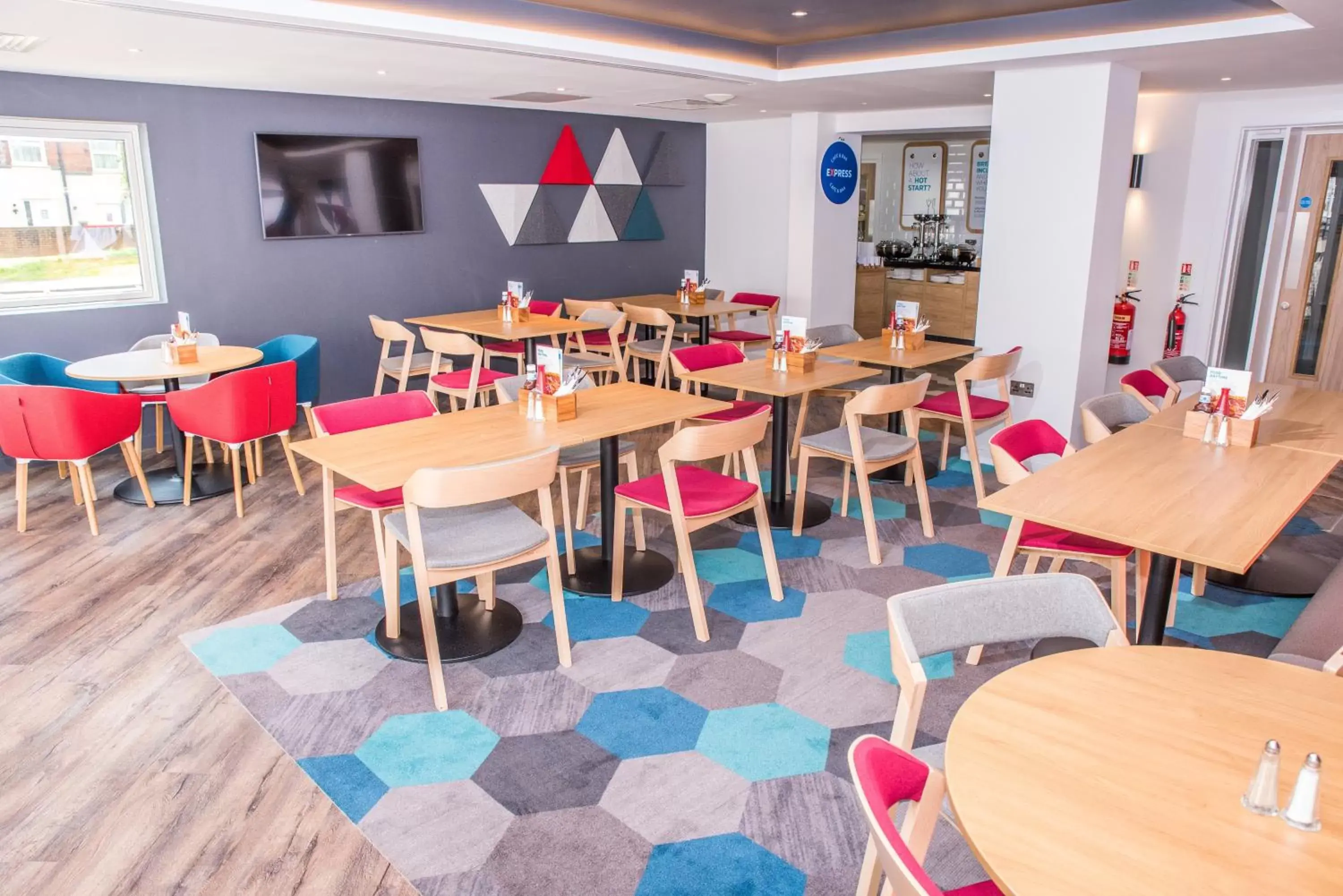 Breakfast, Restaurant/Places to Eat in Holiday Inn Express - Exeter - City Centre, an IHG Hotel