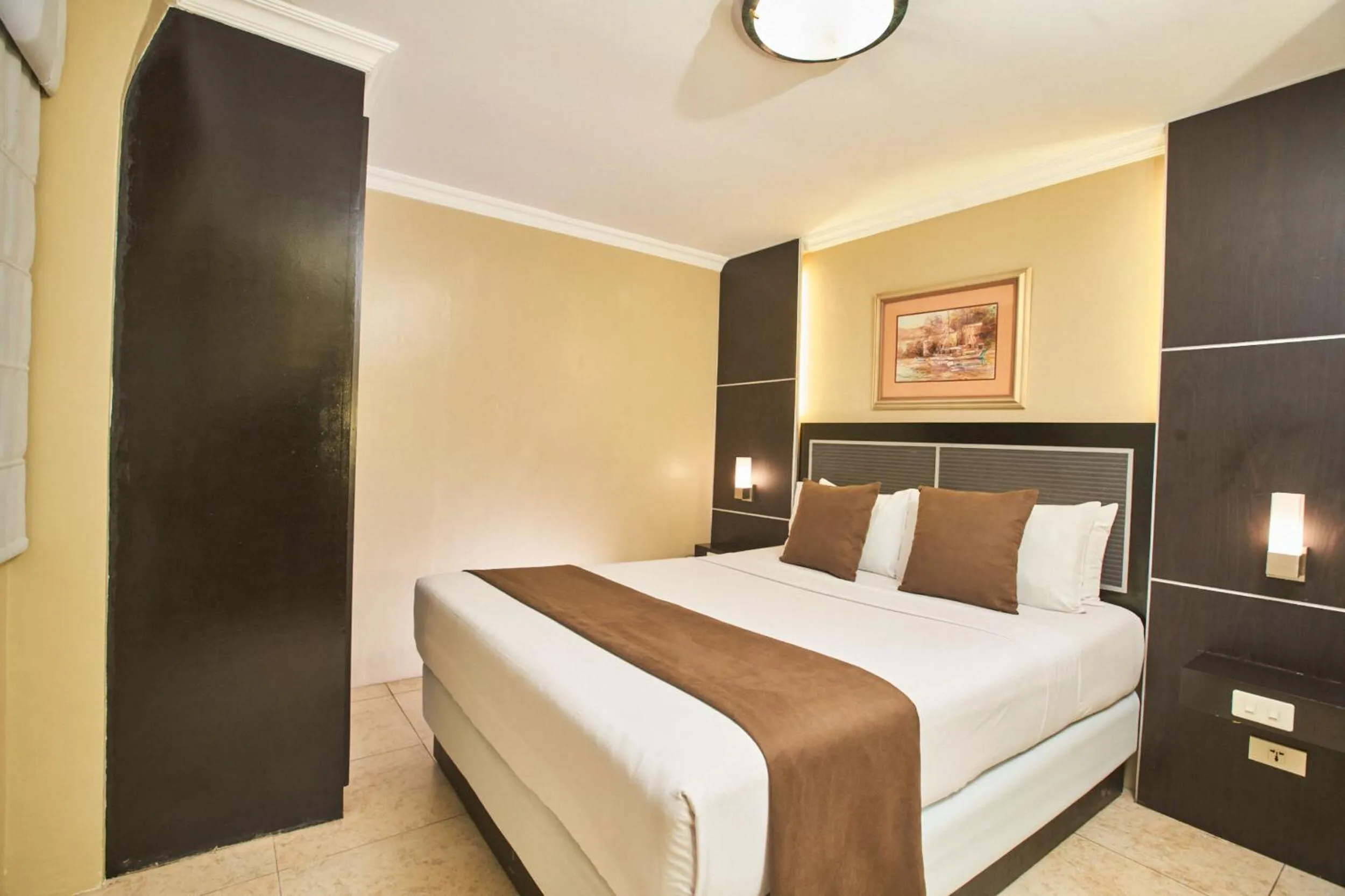 Two-Bedroom Apartment in Orchid Garden Suites