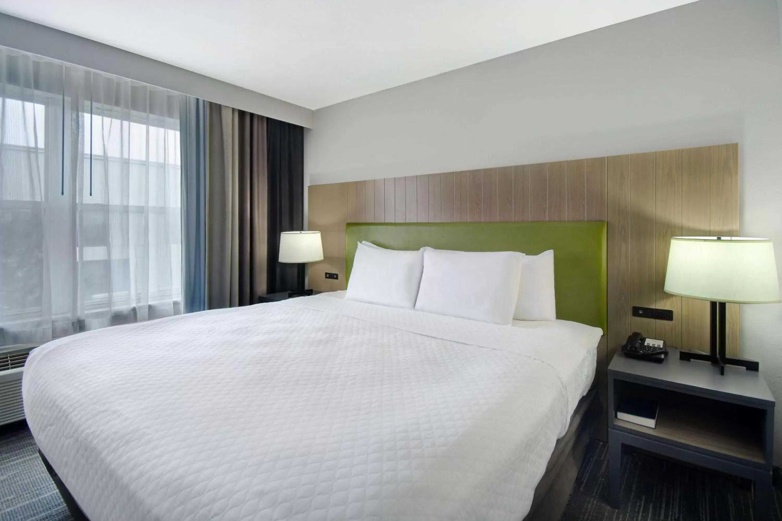 Photo of the whole room, Bed in Country Inn & Suites by Radisson, Cincinnati Airport, KY