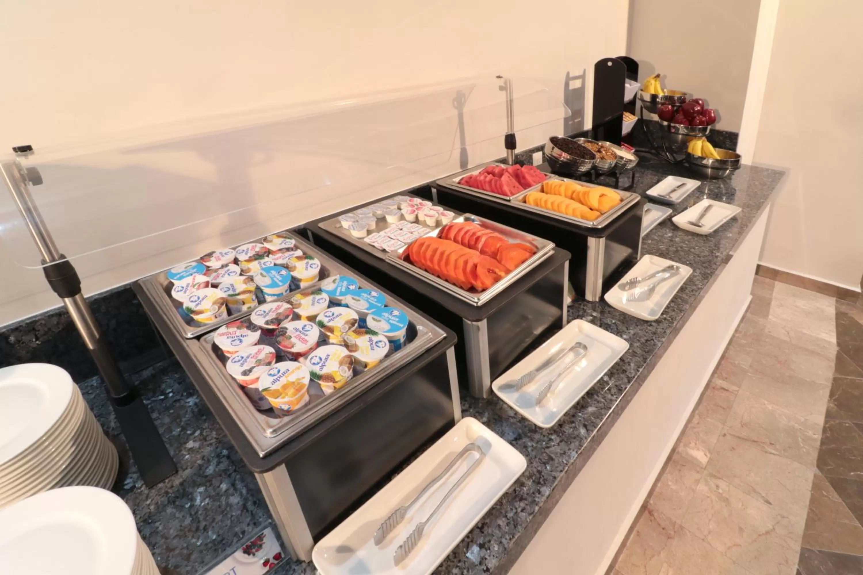 Breakfast in Holiday Inn Express San Luis Potosí by IHG