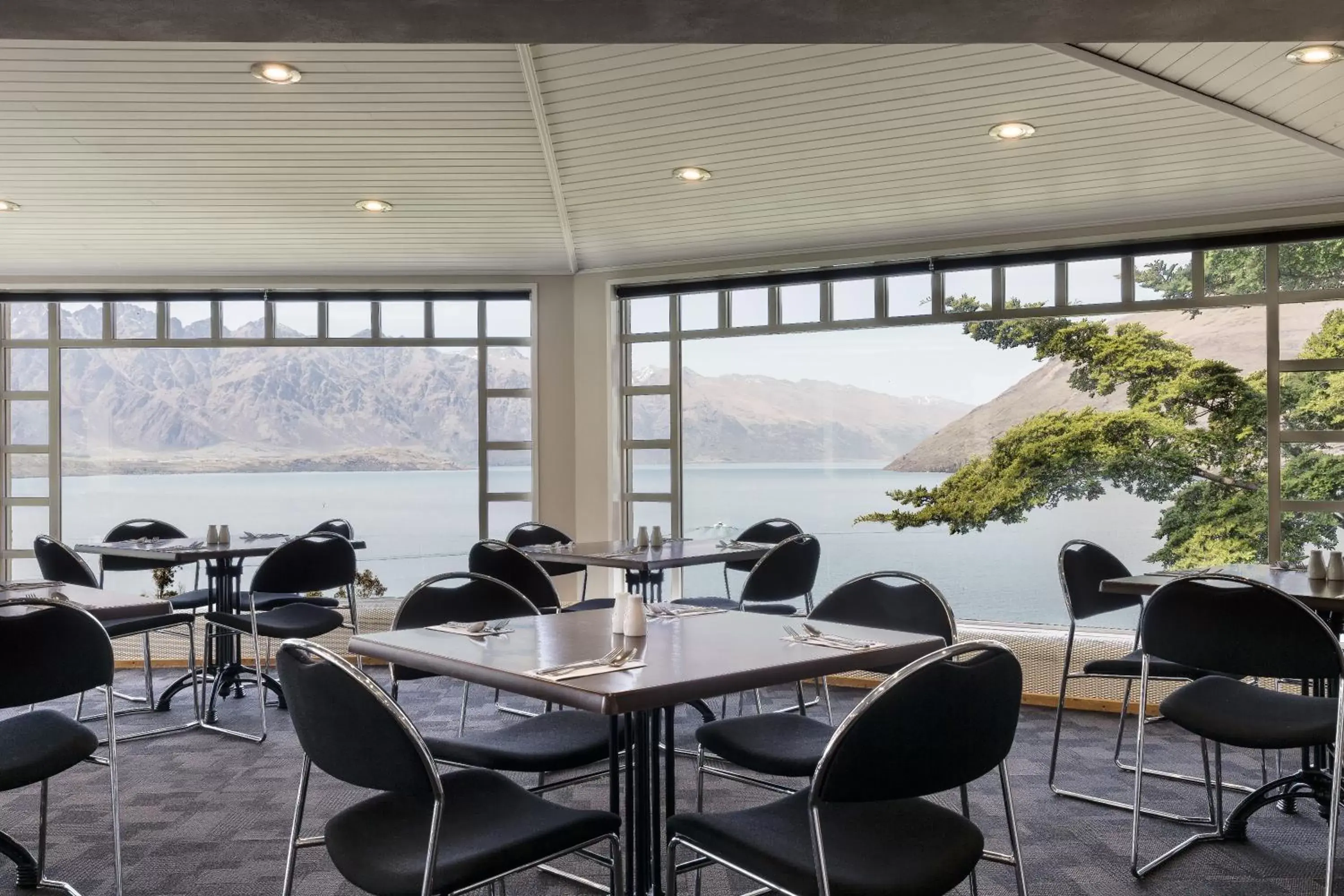 Restaurant/places to eat in Mercure Queenstown Resort