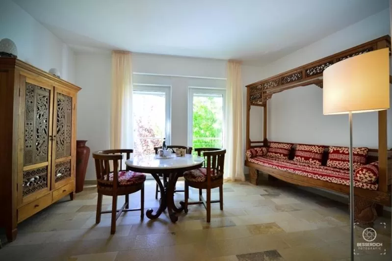 Day, Bed in Domaine Leidinger