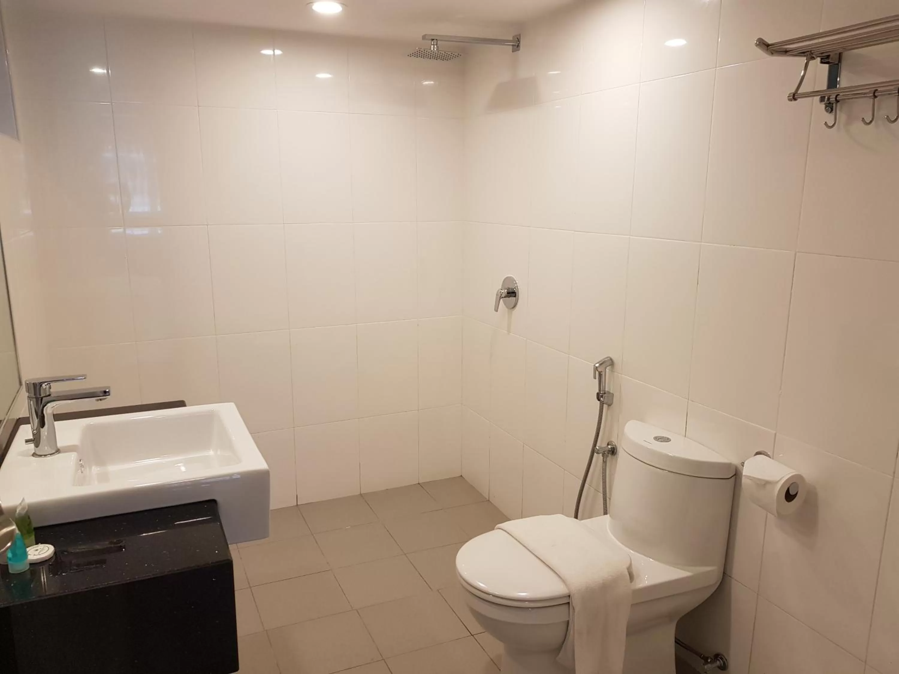 Heeren Straits Hotel