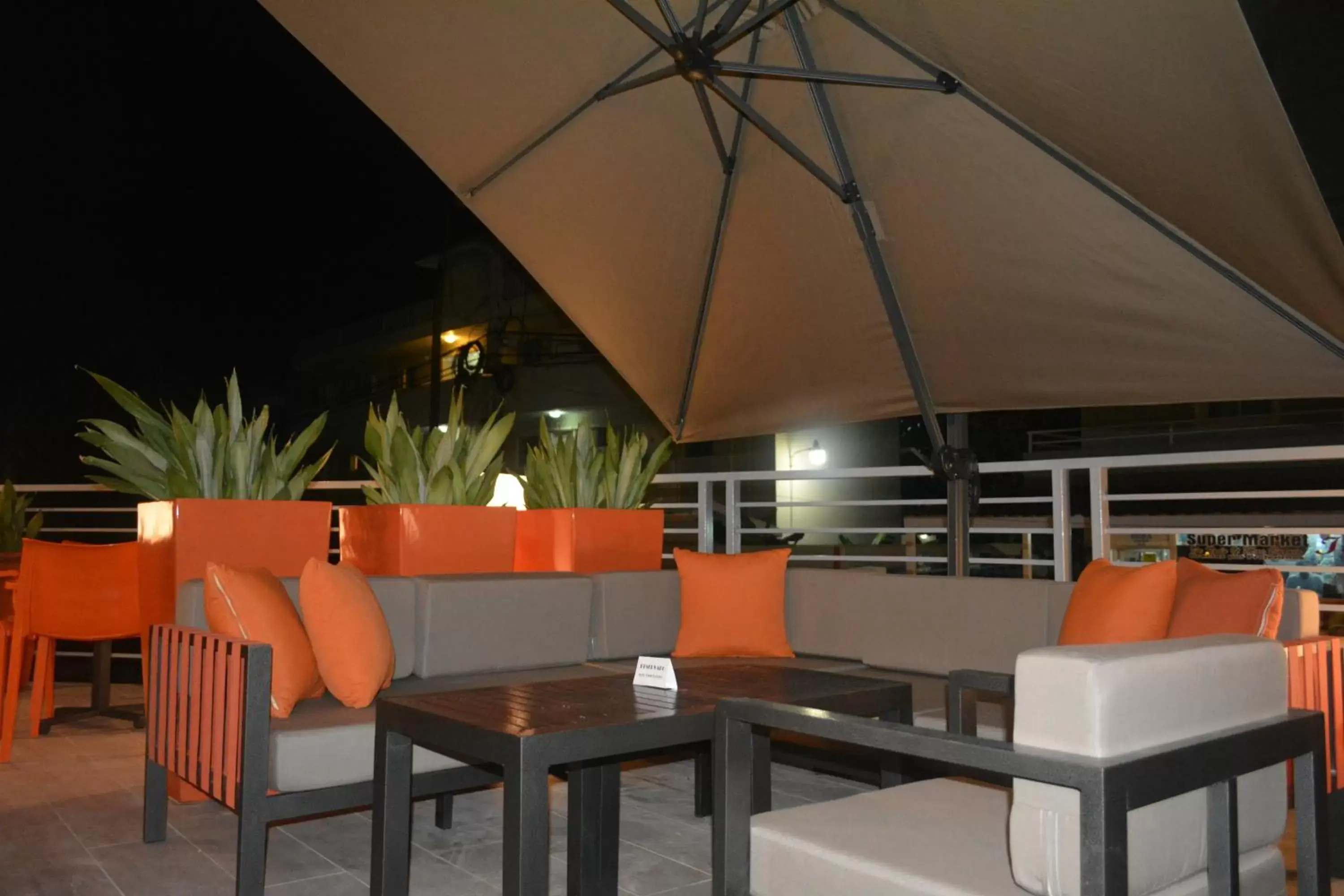 Restaurant/places to eat in DUCASSI SUITES ROOFTOP POOL - BEACH CLUB and SPA