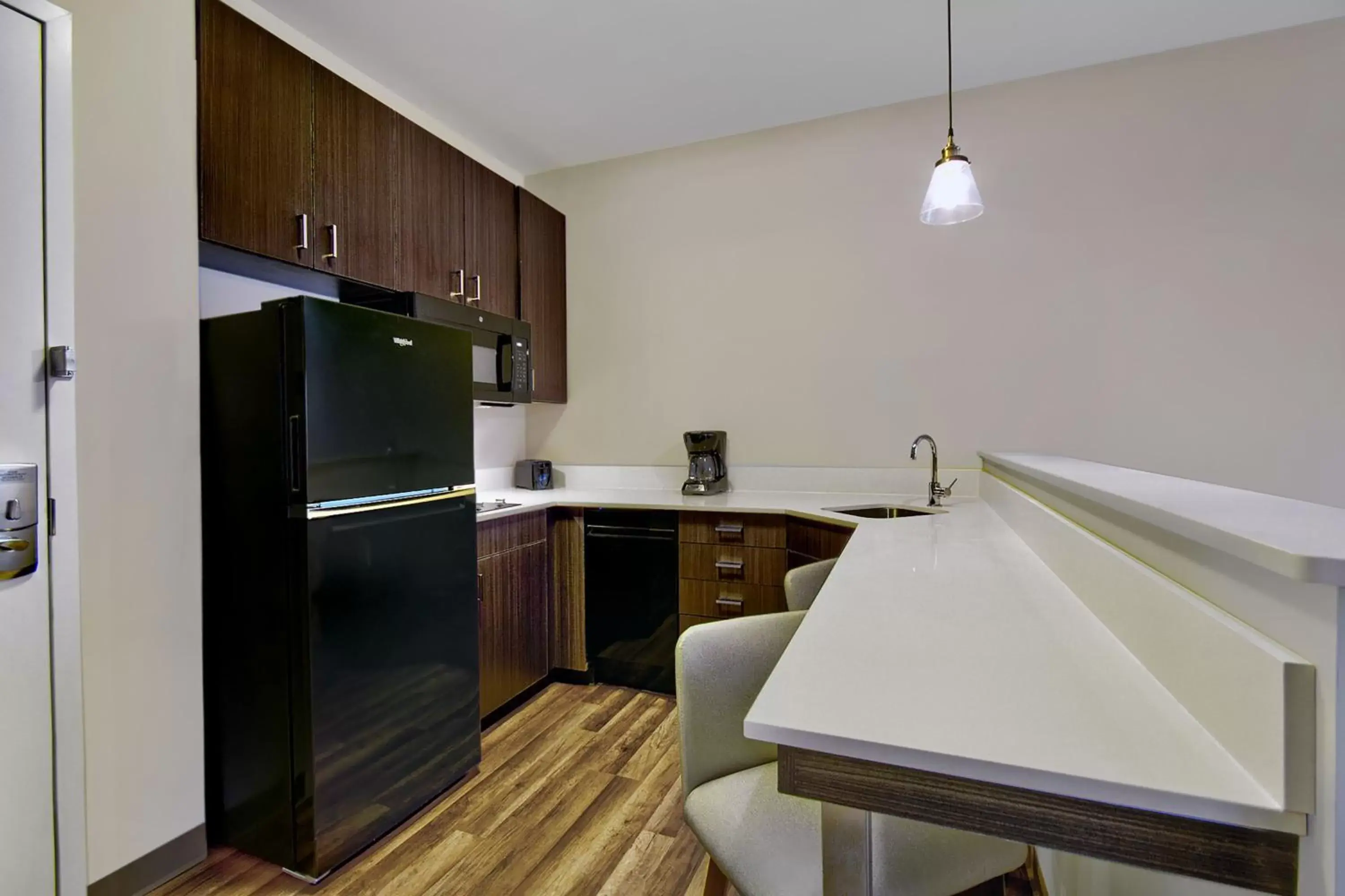 Kitchen or kitchenette, Kitchen/Kitchenette in Residence Inn by Marriott Reading