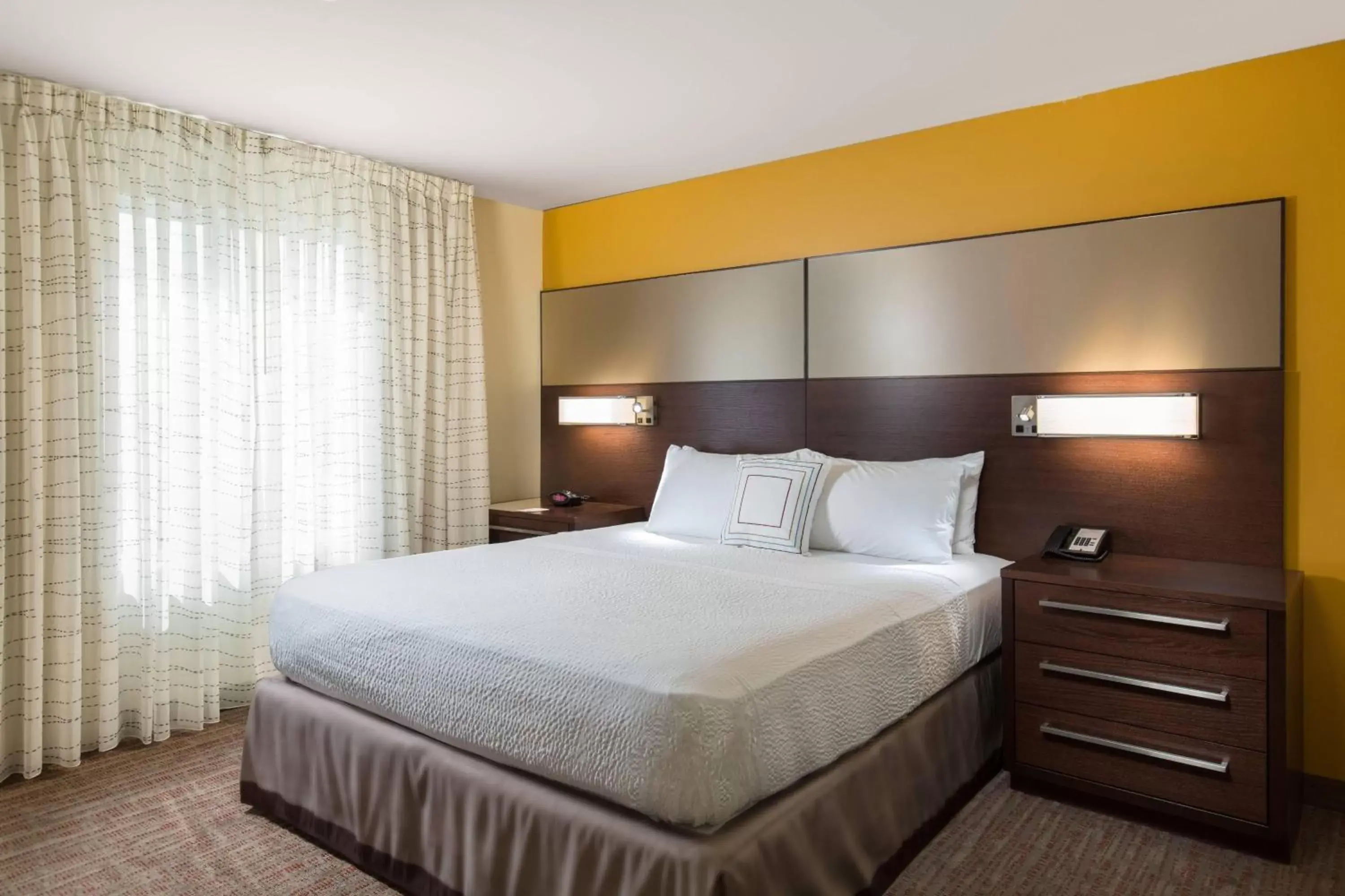 Bedroom, Bed in Residence Inn by Marriott Denver Central Park