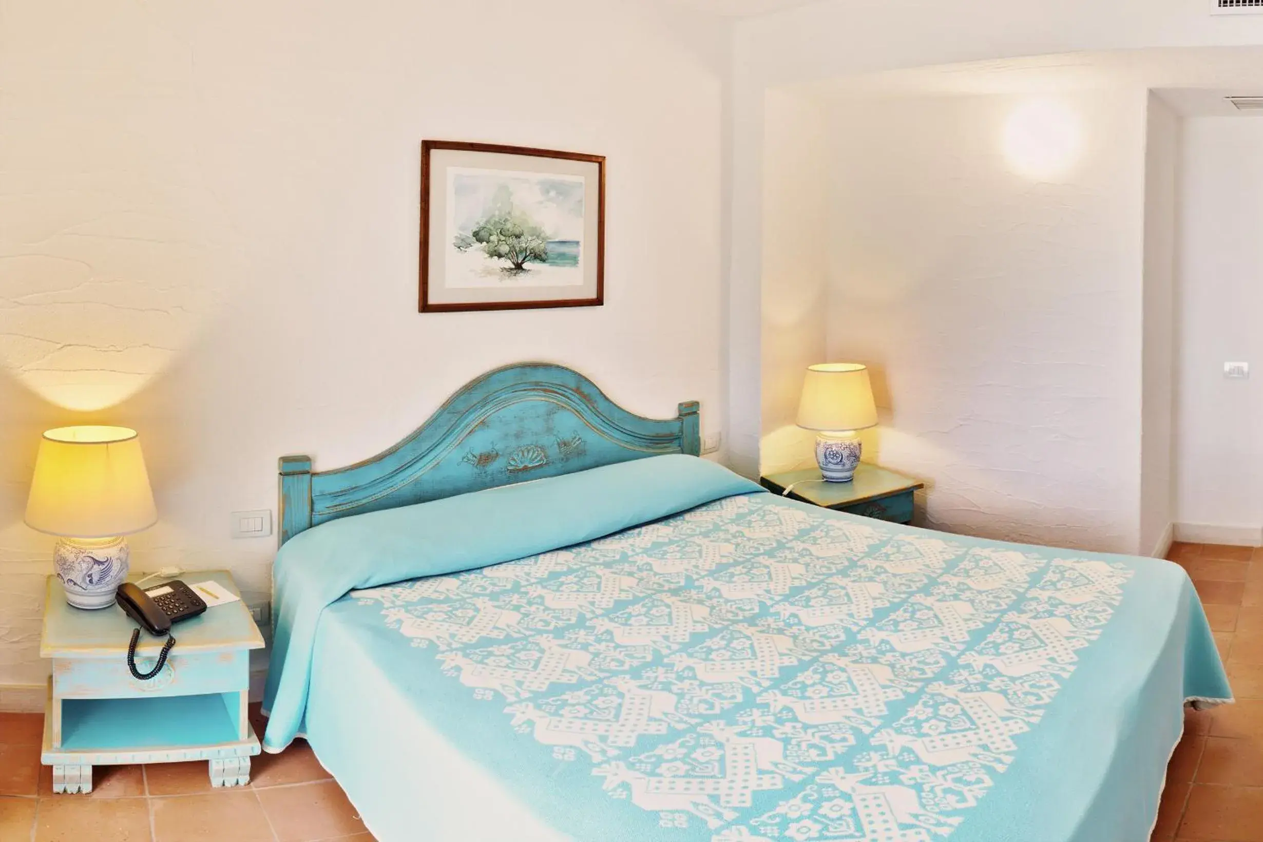 Bedroom in Hotel Luci di la Muntagna Bedroom in Hotel Luci di la Muntagna