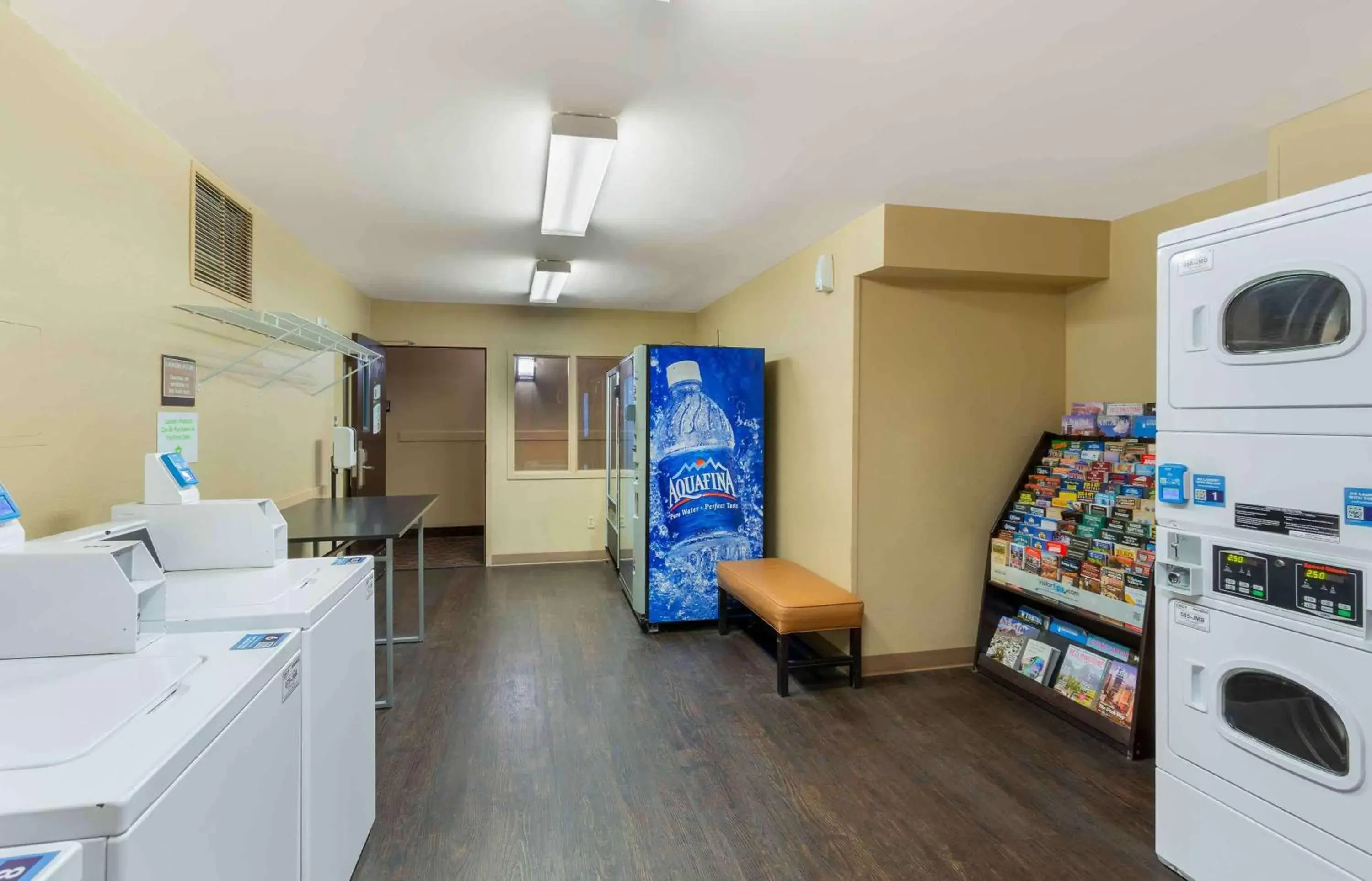 Property building, Kitchen/Kitchenette in Extended Stay America Suites - Salt Lake City - Sandy